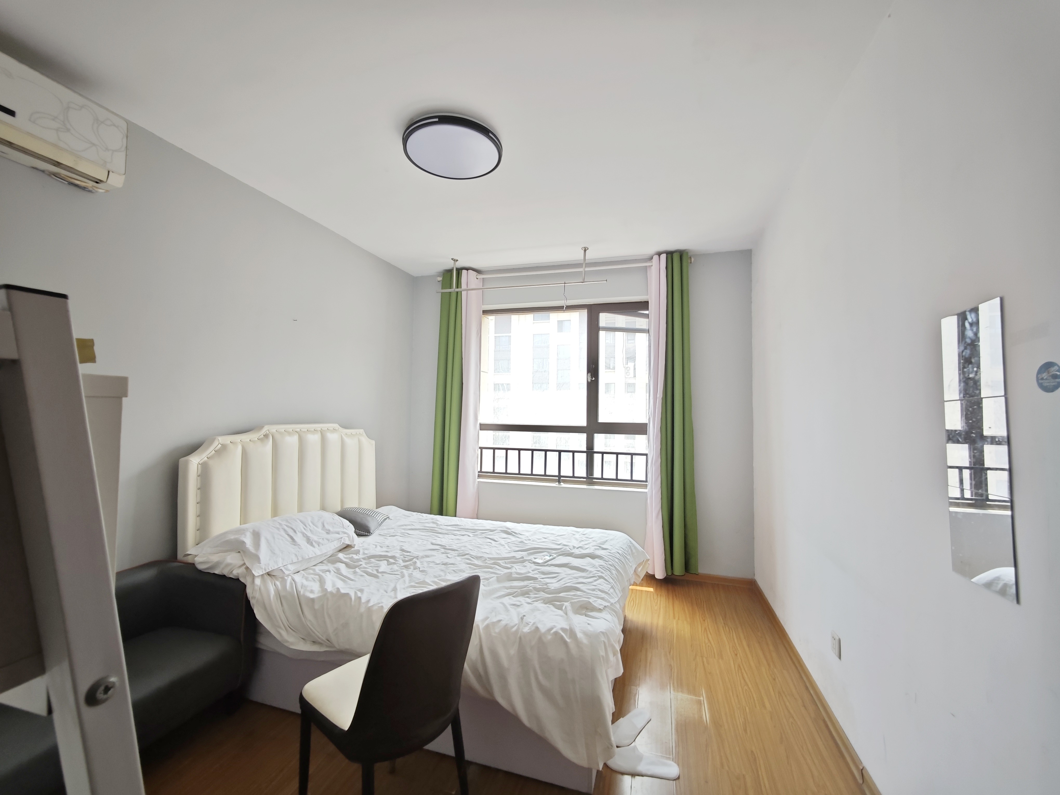 鲁邦奥林逸城东区