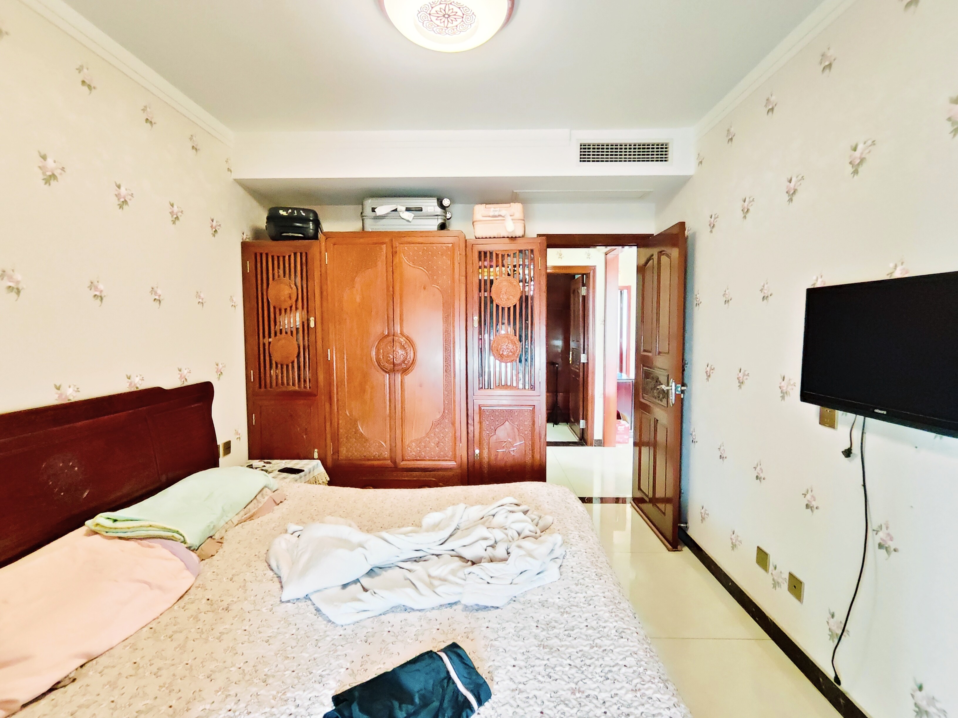 海尔云世界滟澜公馆花园