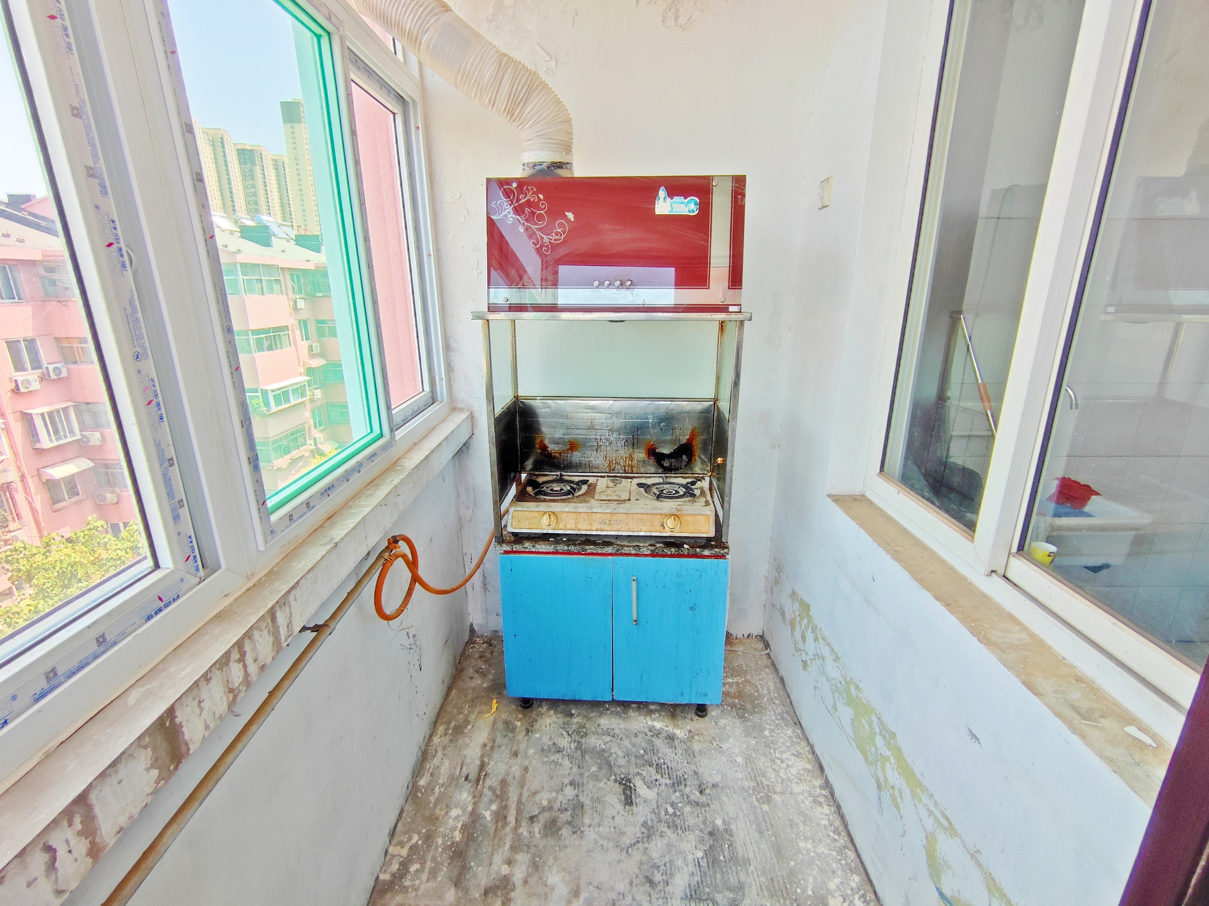 白马山铁路新村