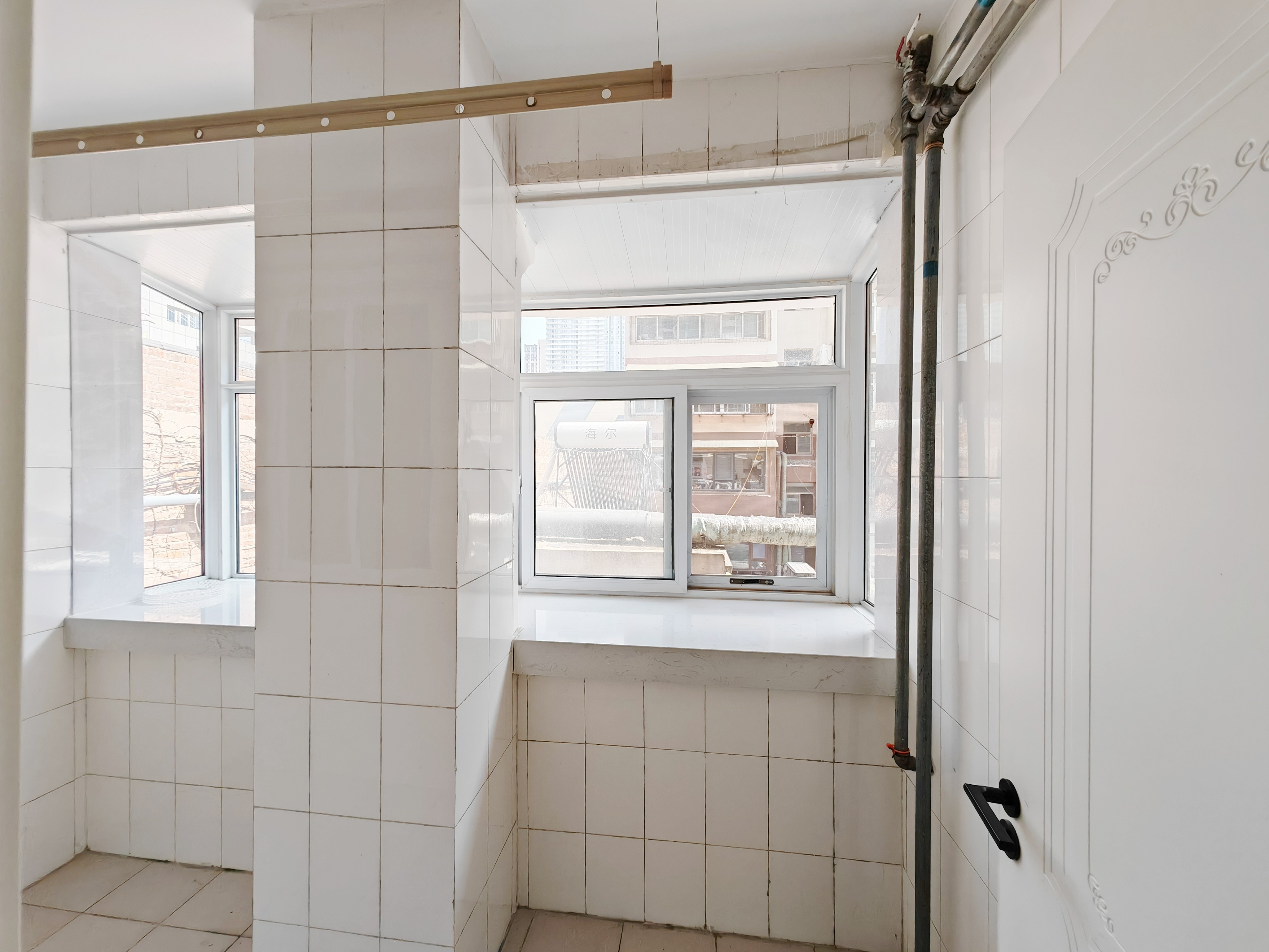 洪家楼西路82号