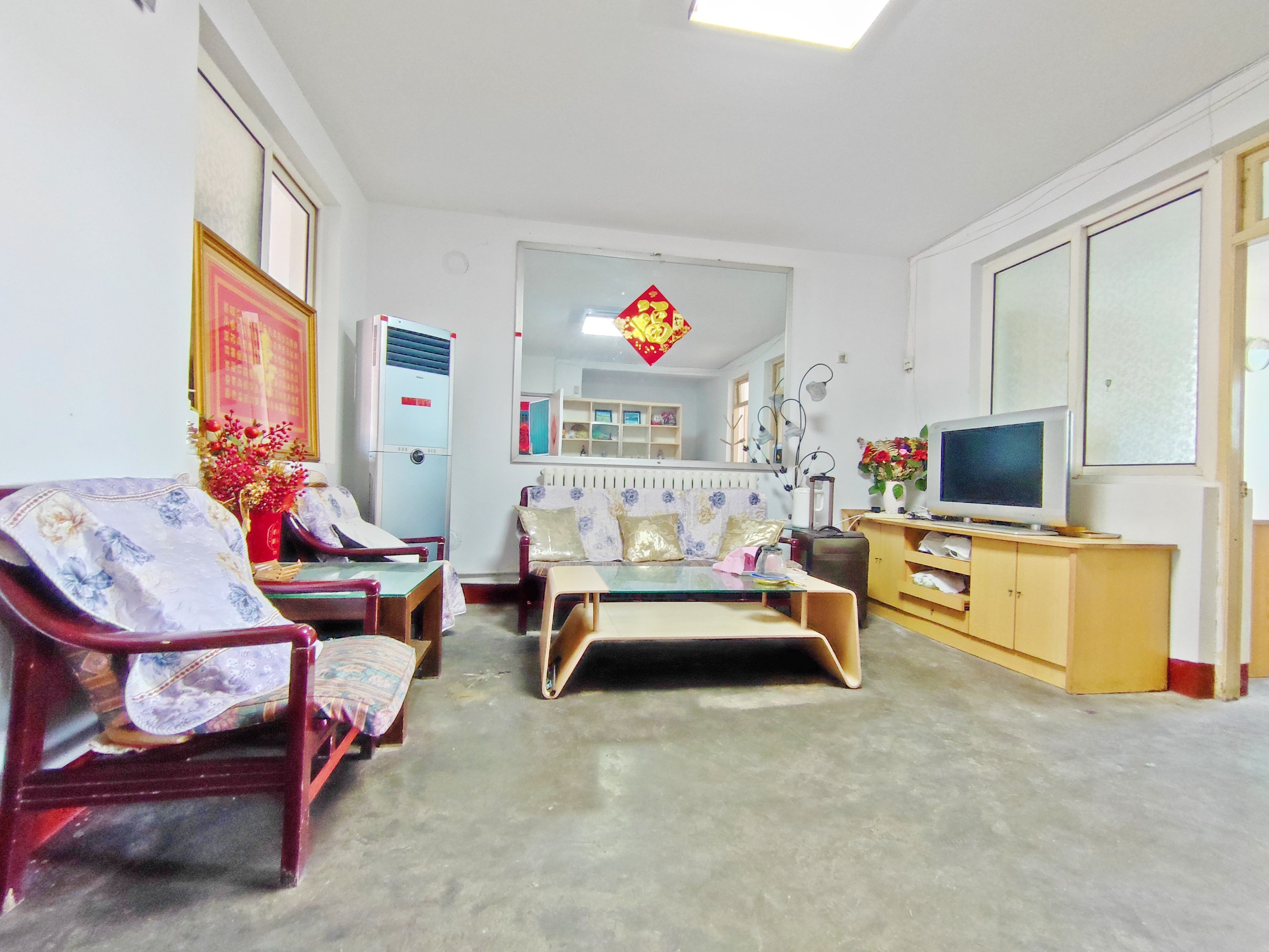 白马山铁路新村