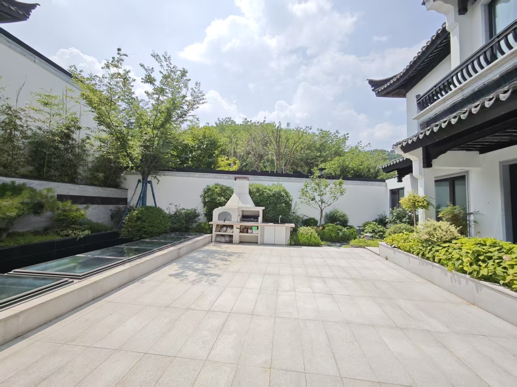  高新绿城玉兰花园 南北