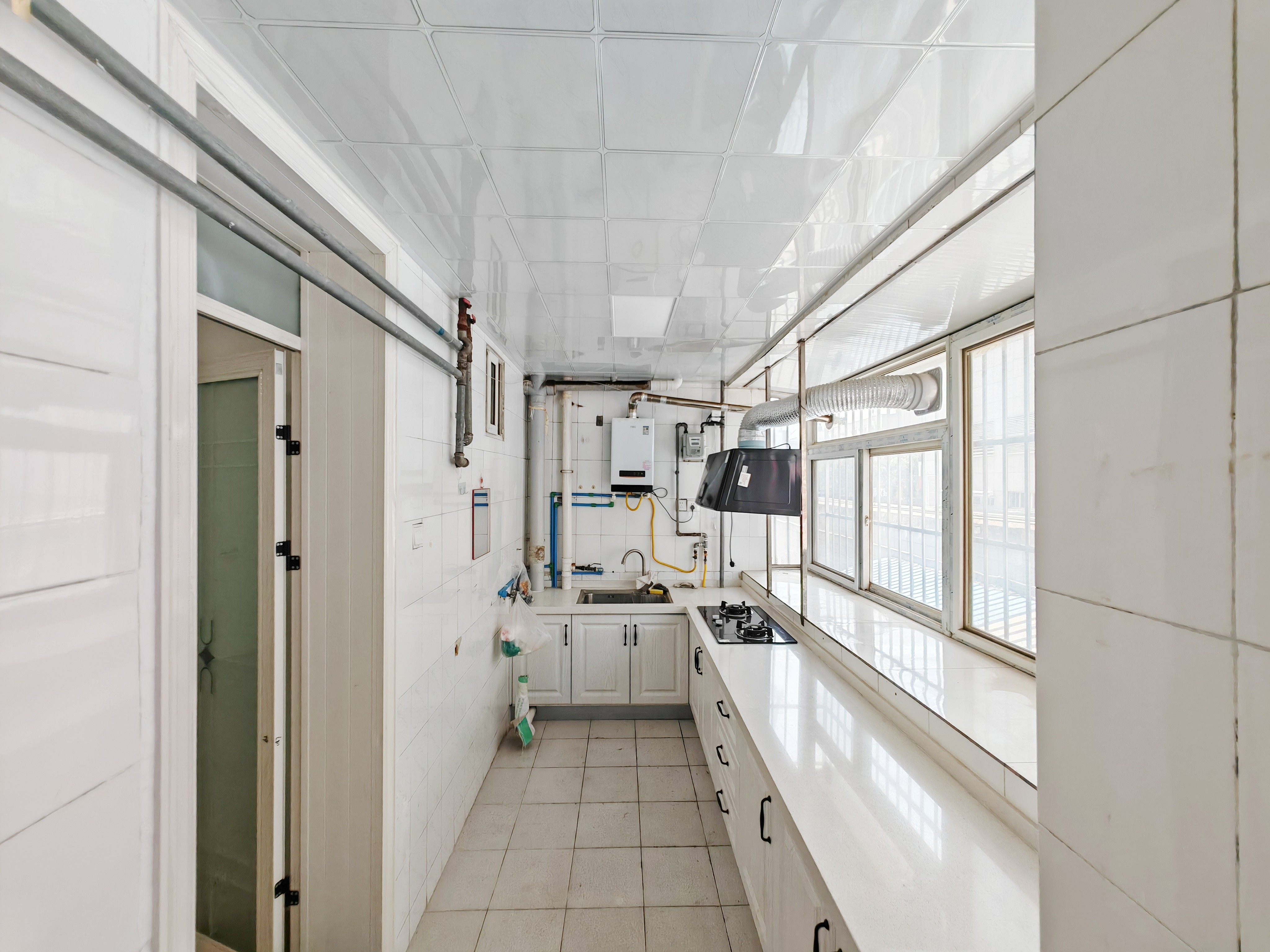 洪家楼西路82号