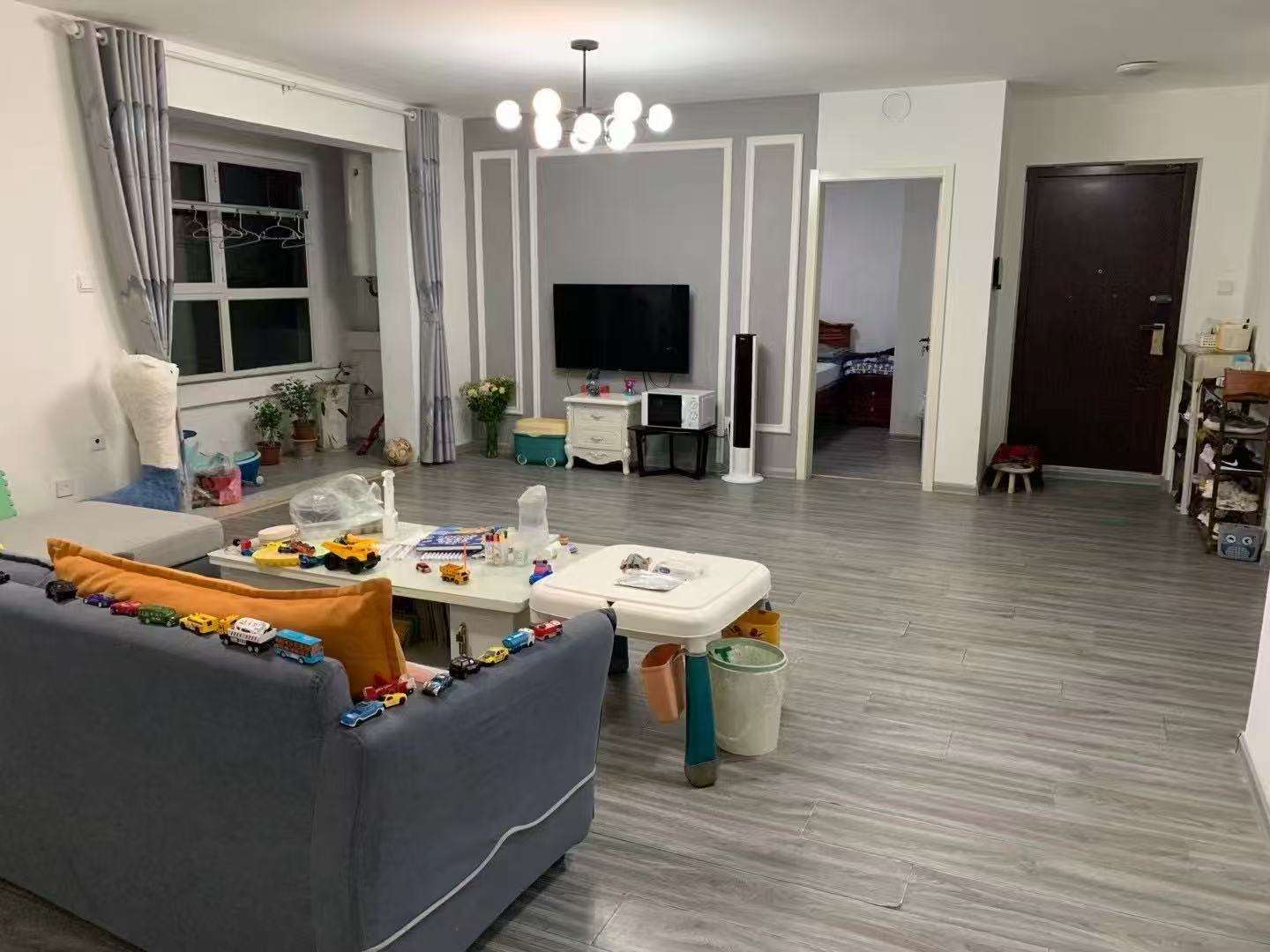 整租·地铁口，洋房，公交站，基本礼包入住