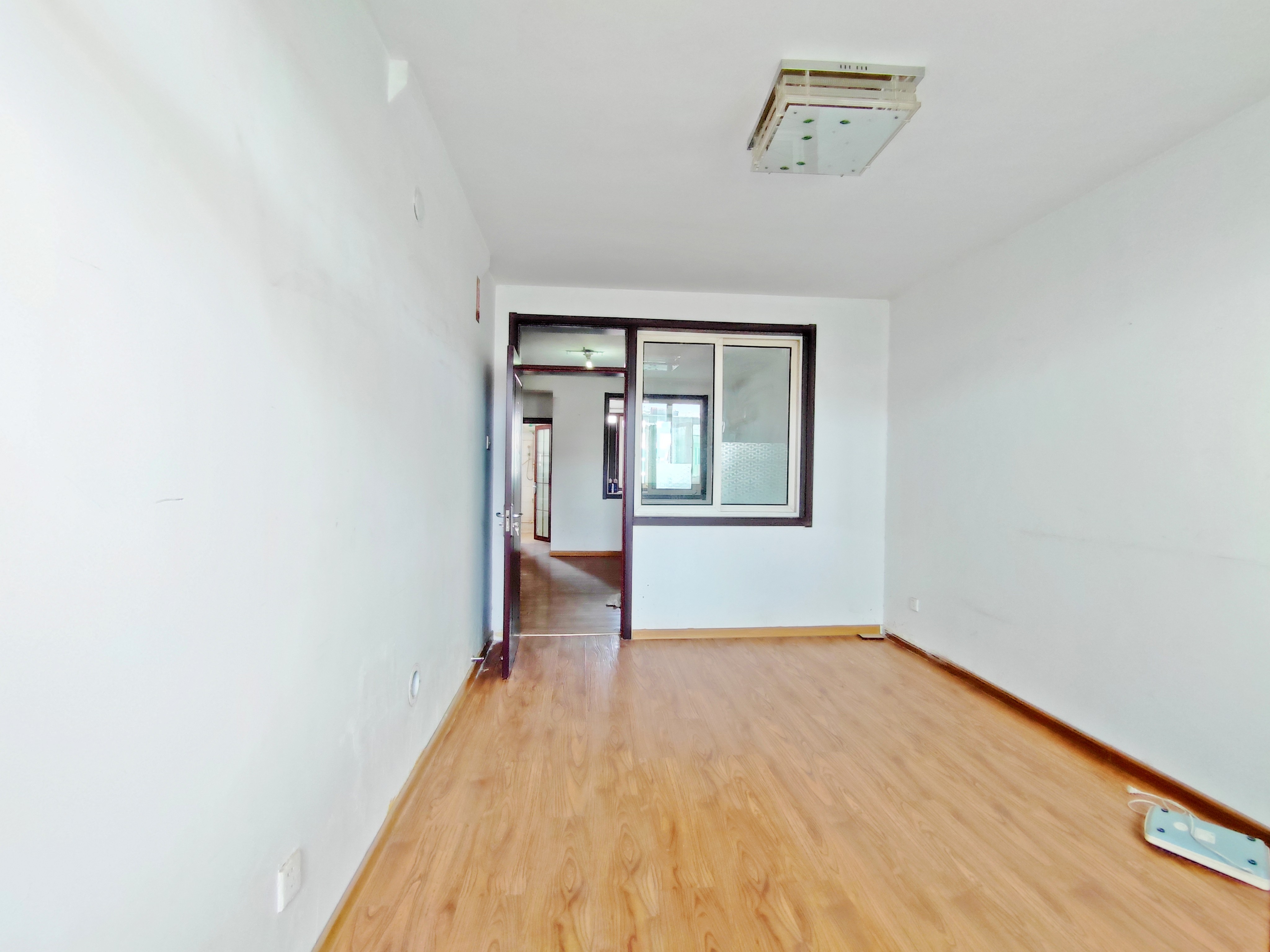 白马山铁路新村