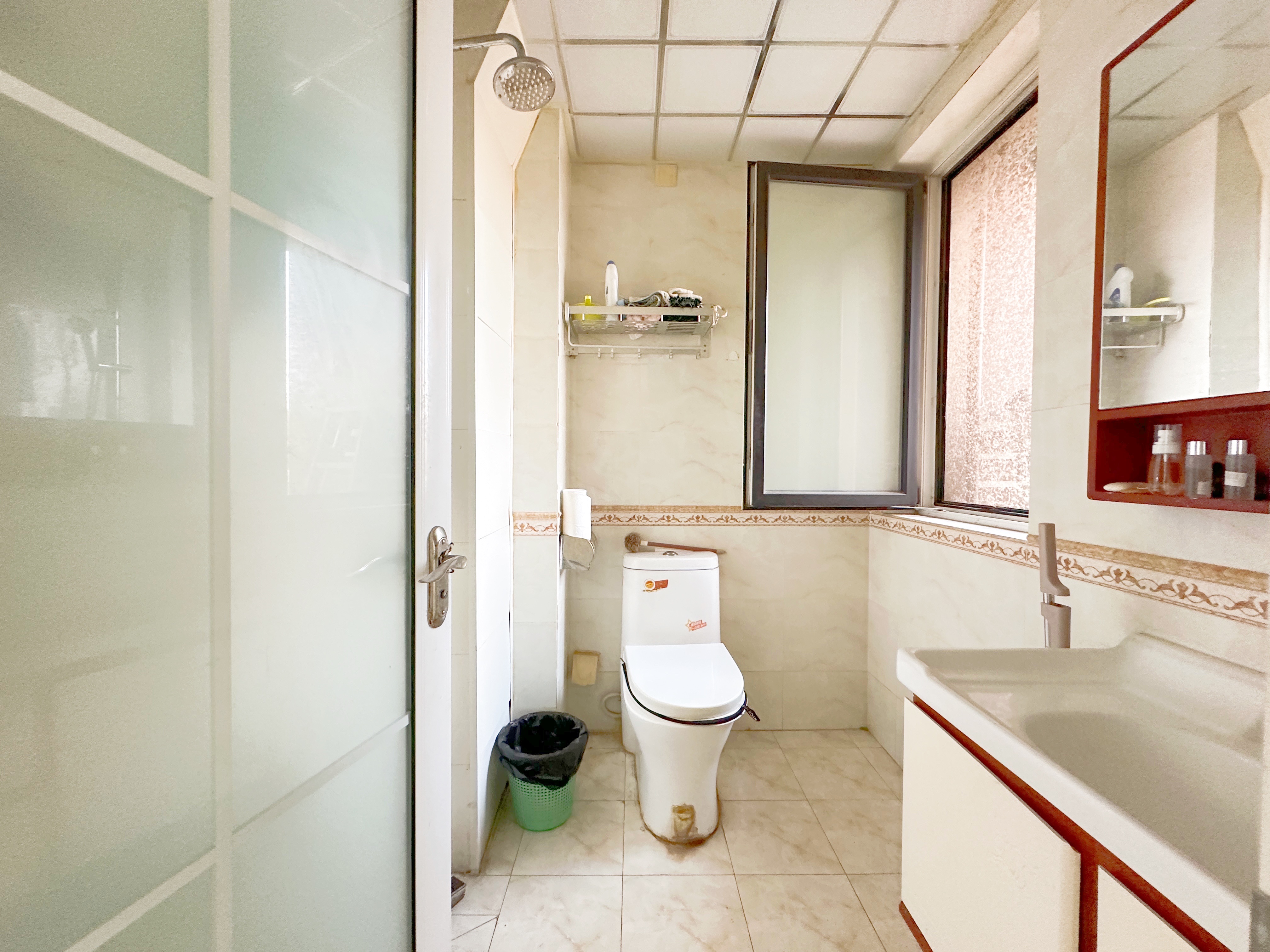 绿地新里梵尔赛公馆