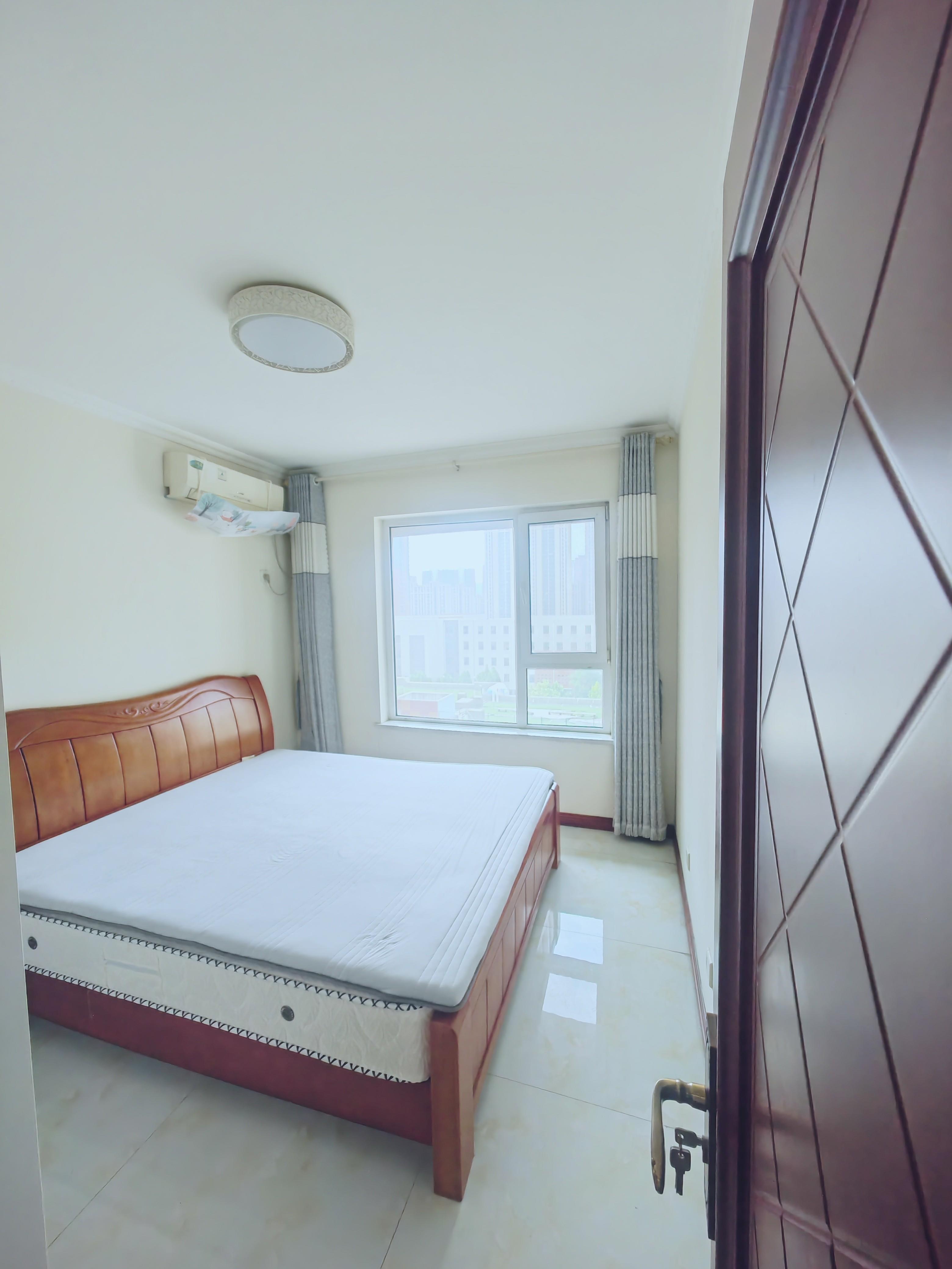 天鸿万象新天哈佛郡