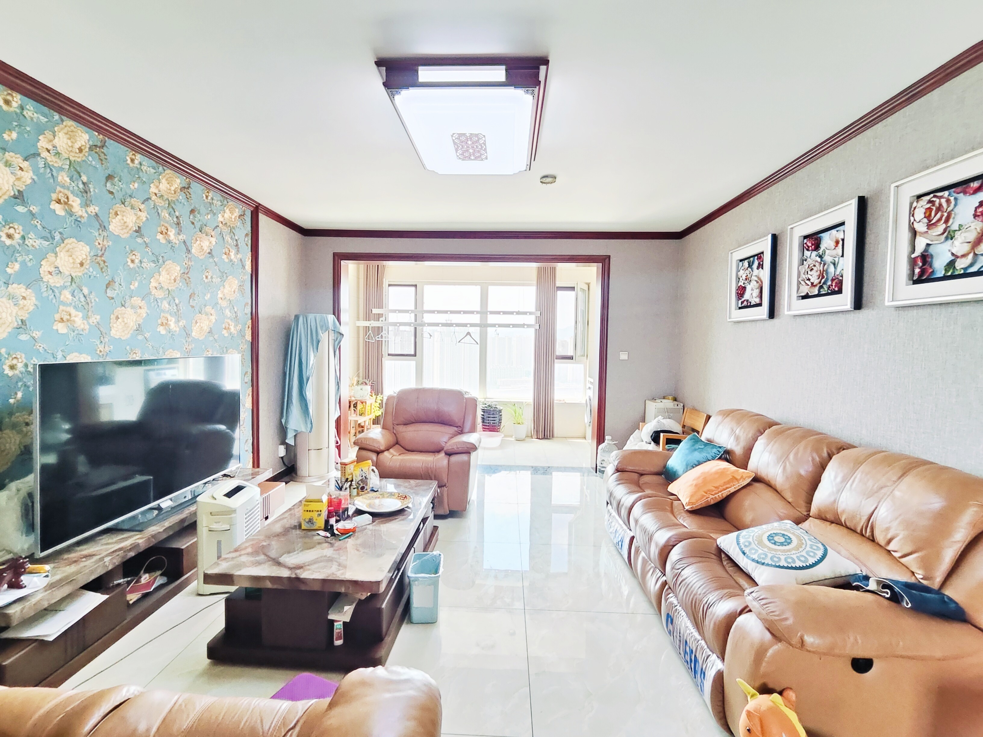  重汽翡翠外滩 南北