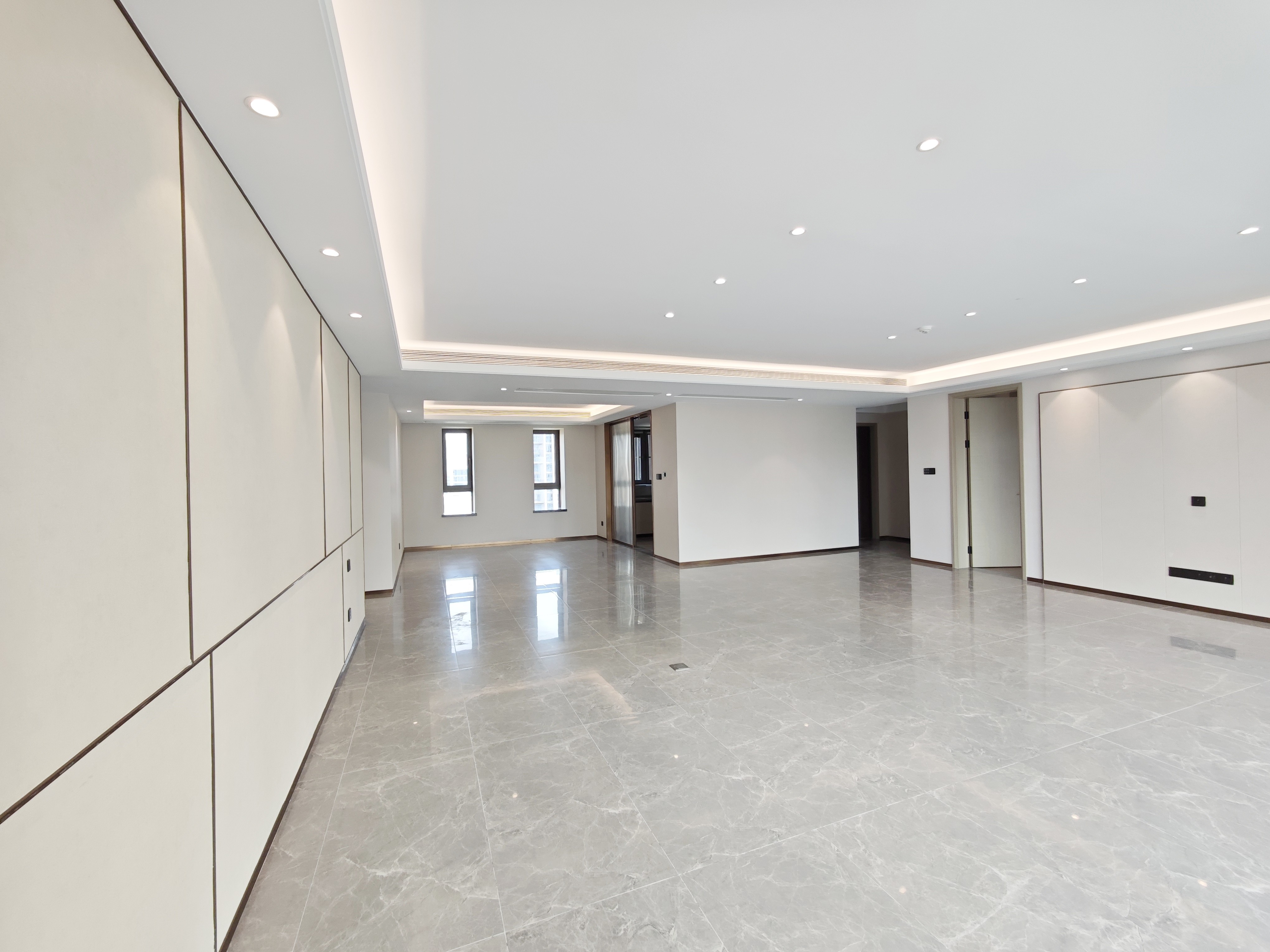  绿城深蓝公馆  南北