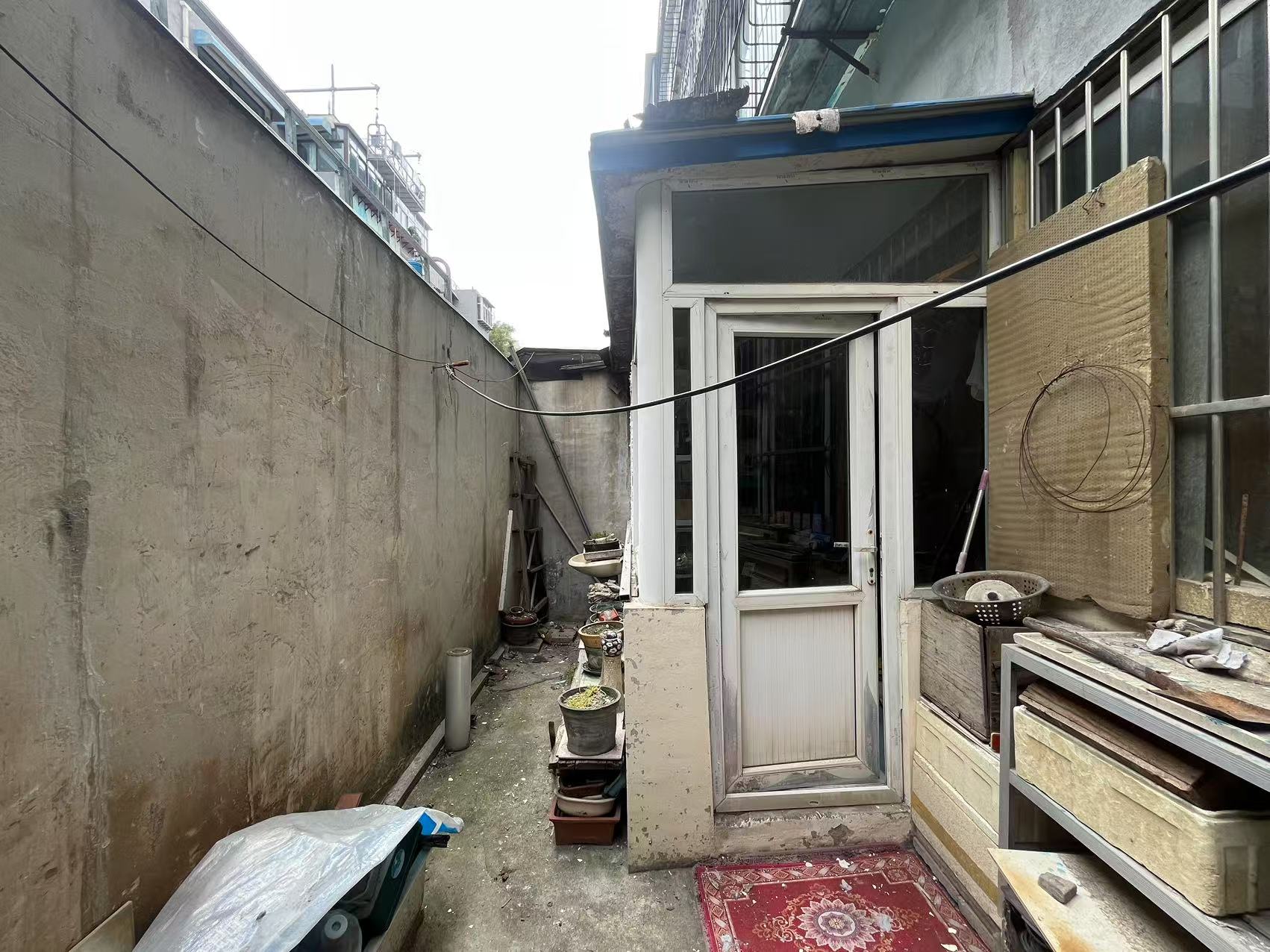 建筑新村南路27号