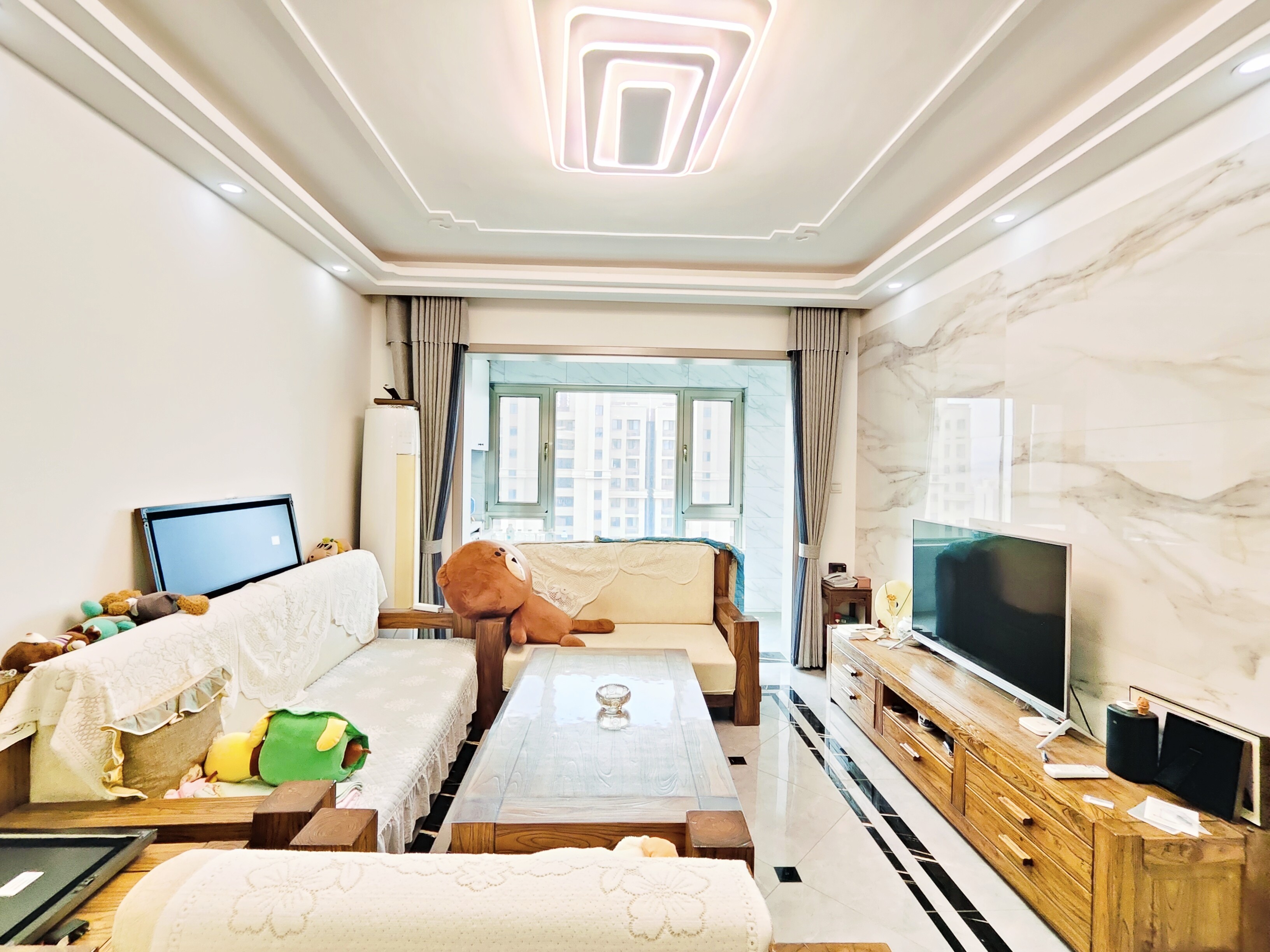 海尔云世界滟澜公馆花园