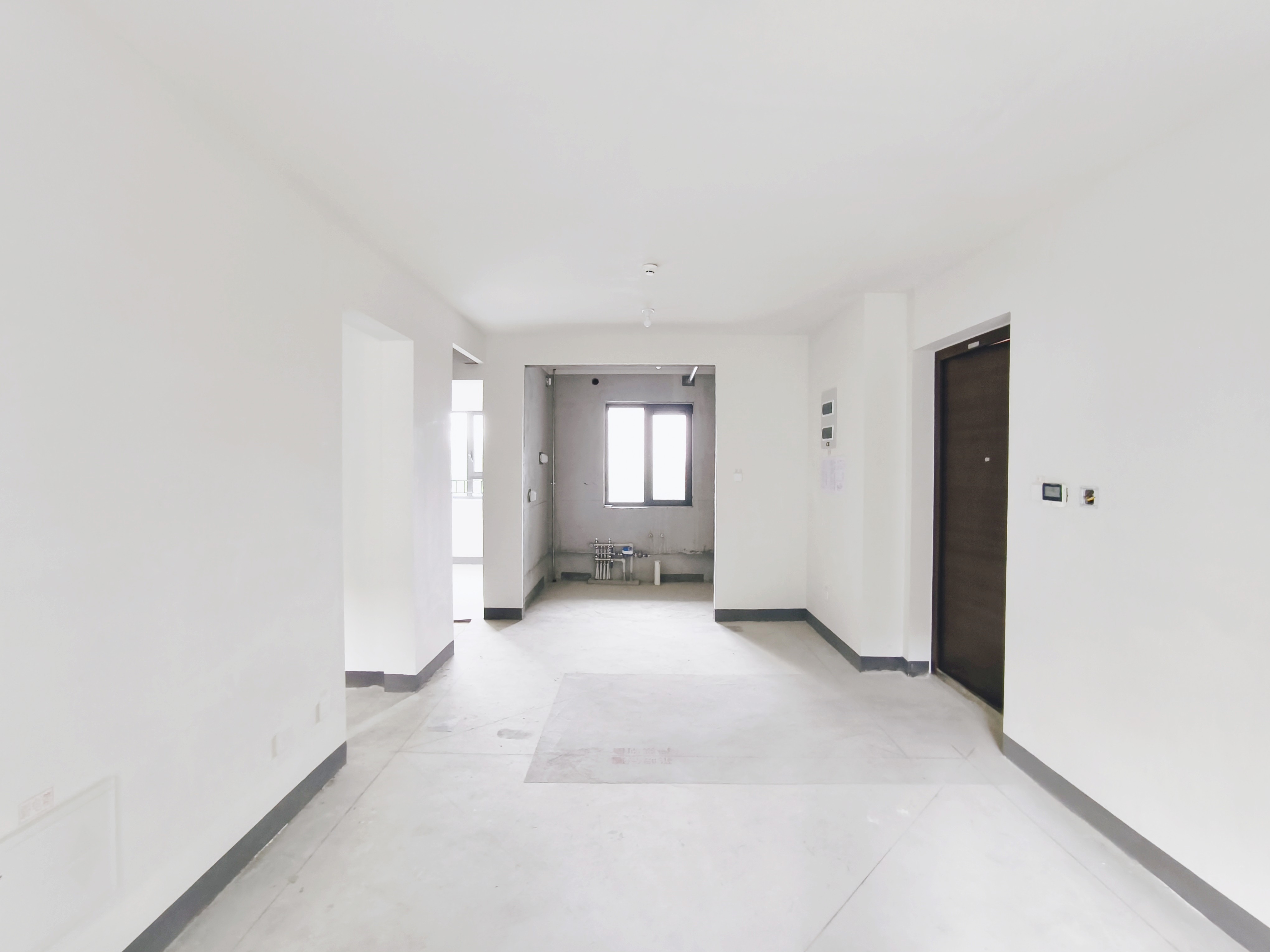  绿城春来风华 南北