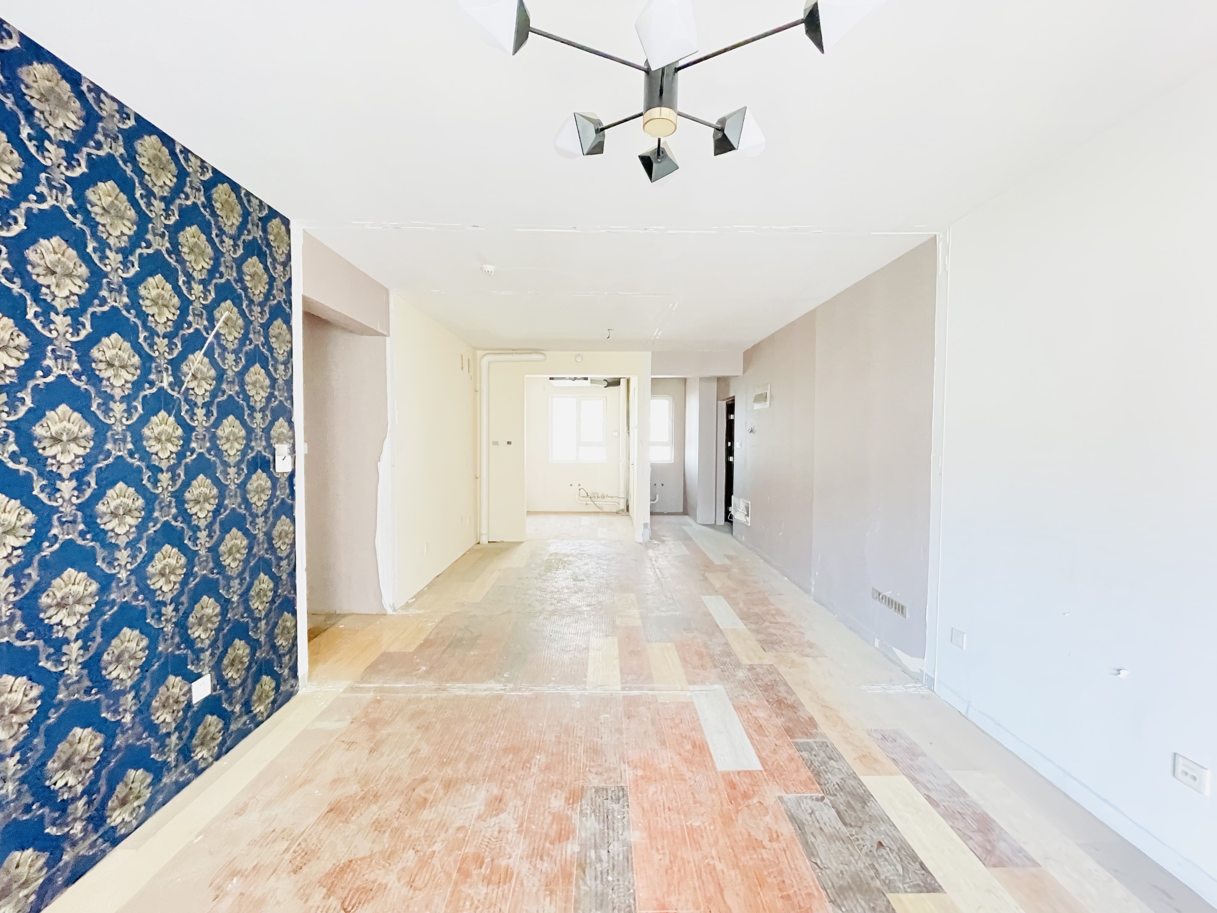  绿地华彤苑 南北