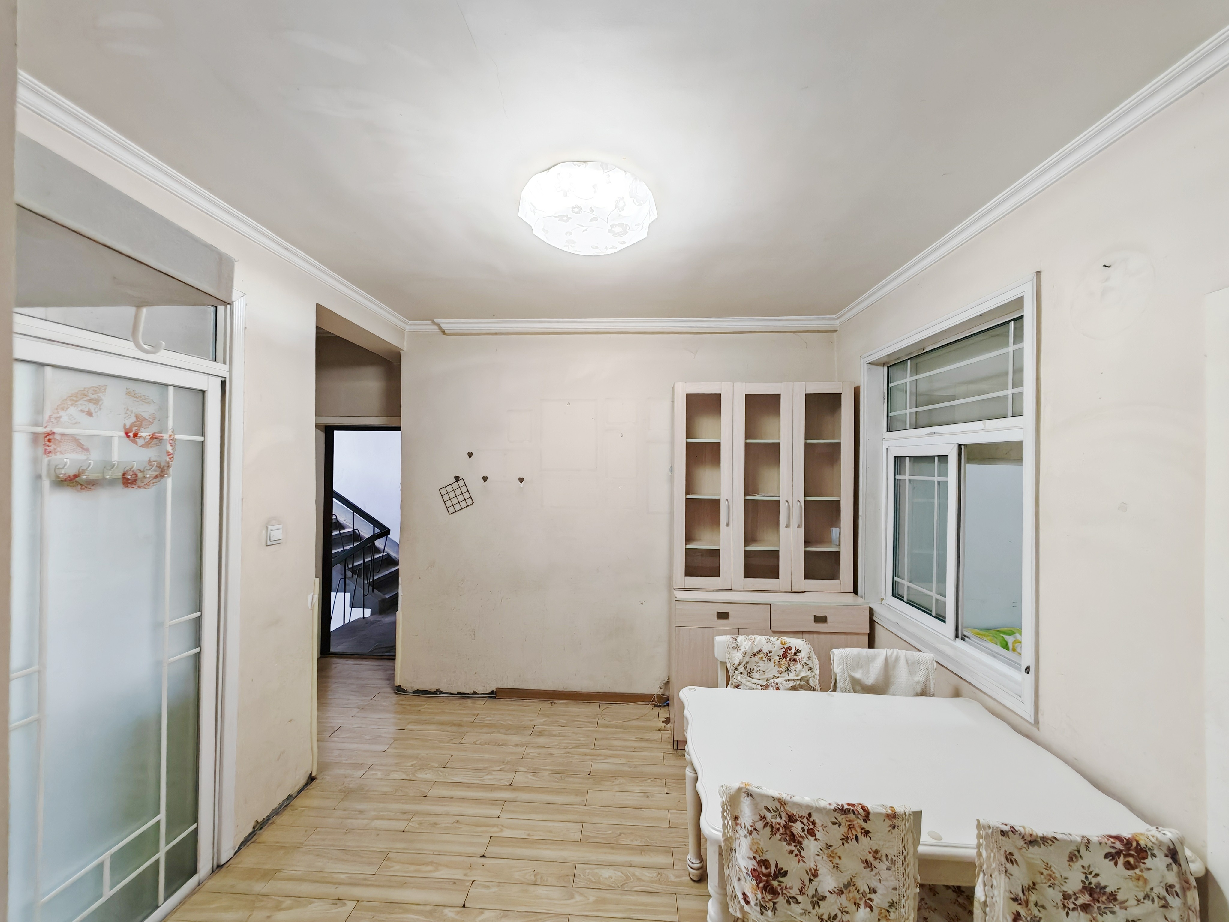  燕子山东路单位宿舍 南北