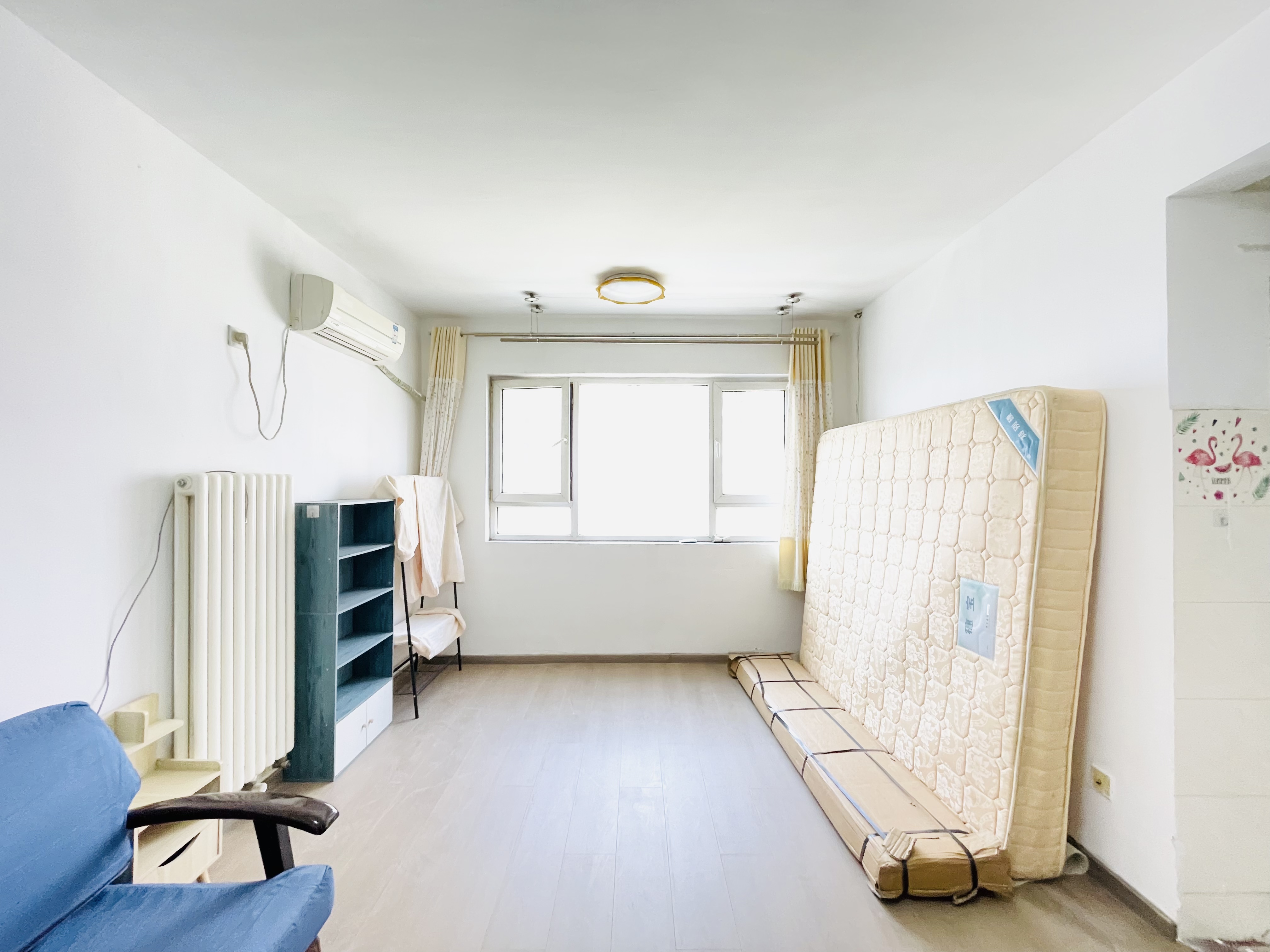  丁豪蓝调国际 北