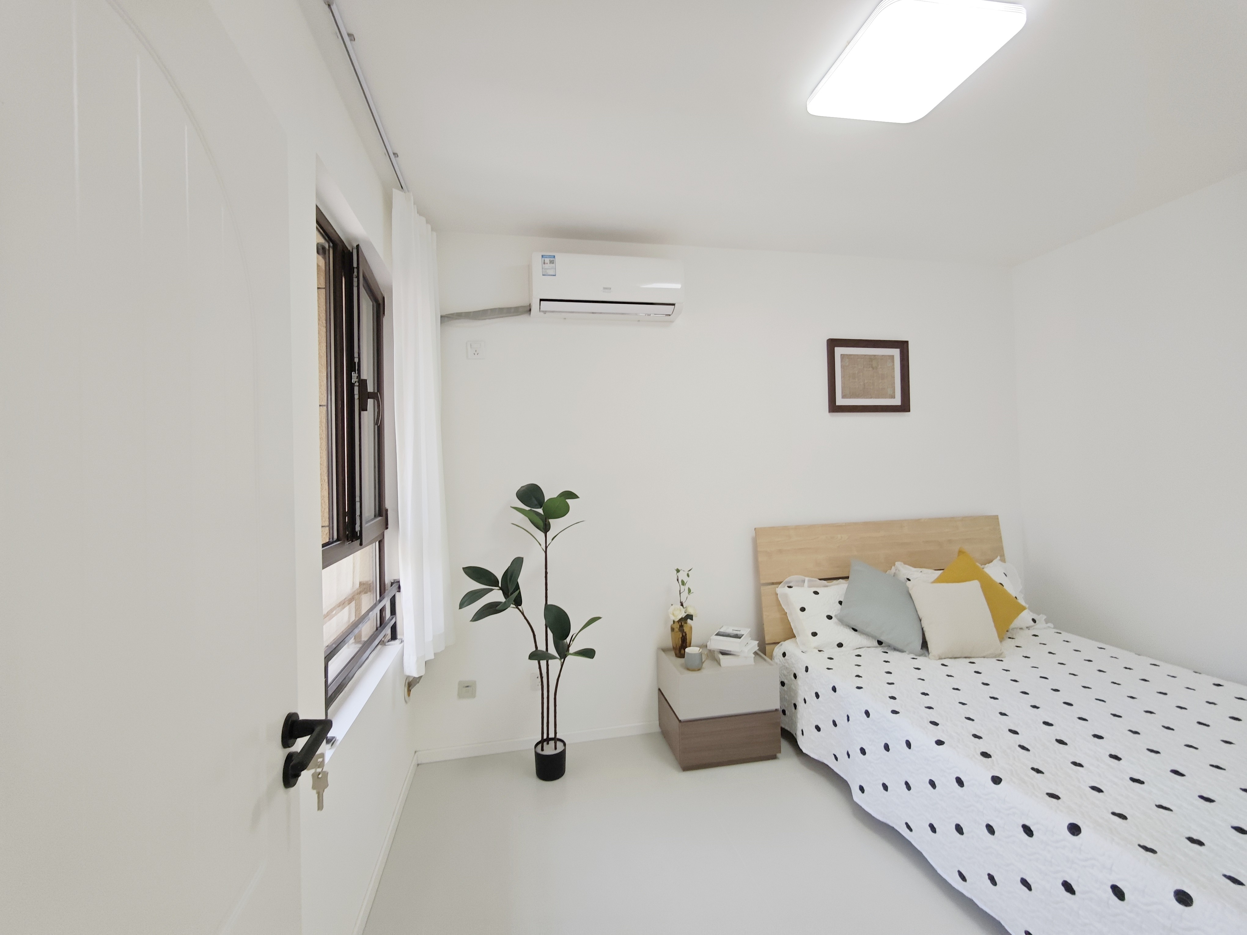 鲁邦奥林逸城东区