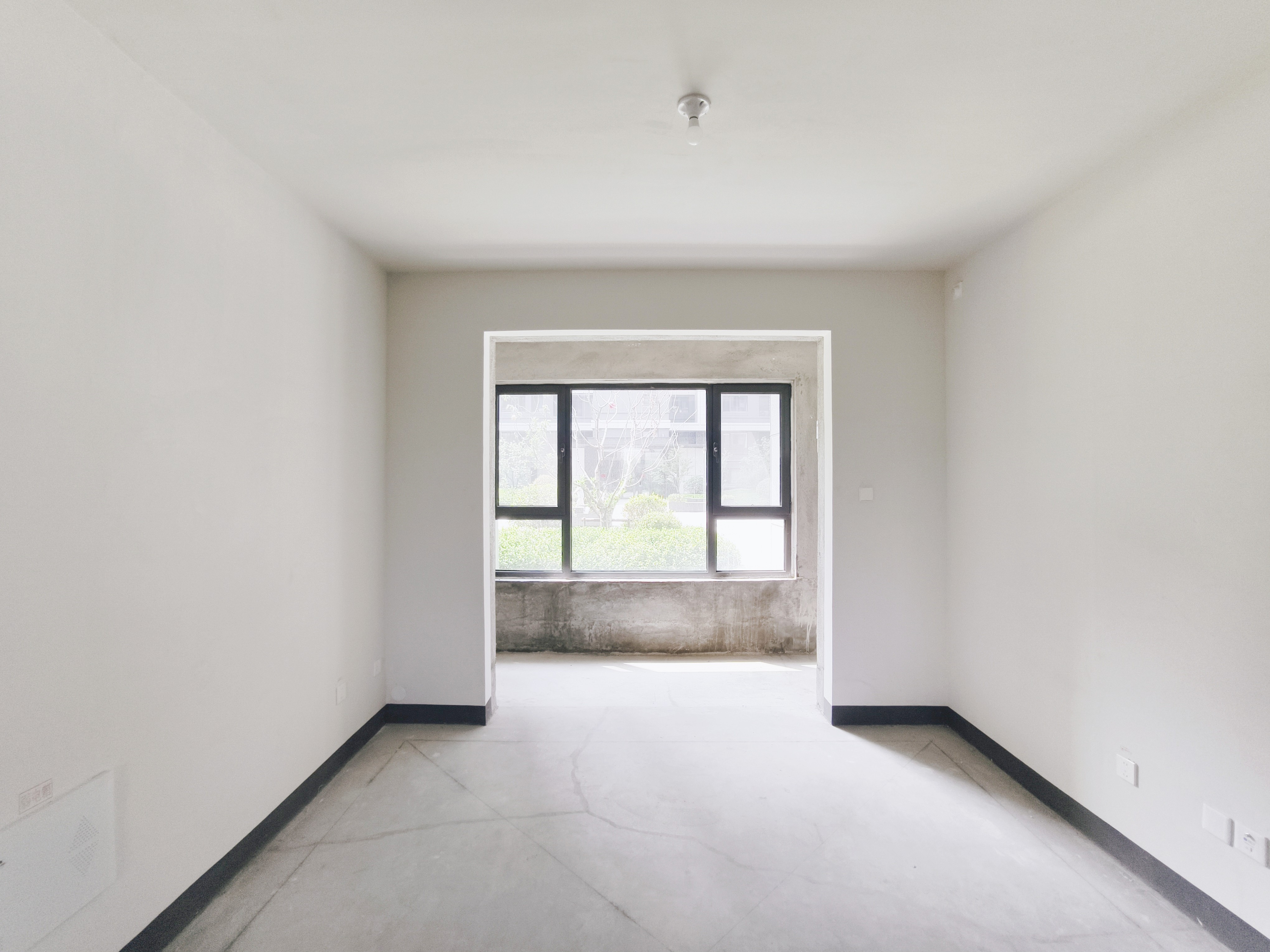  绿城春来风华 南北