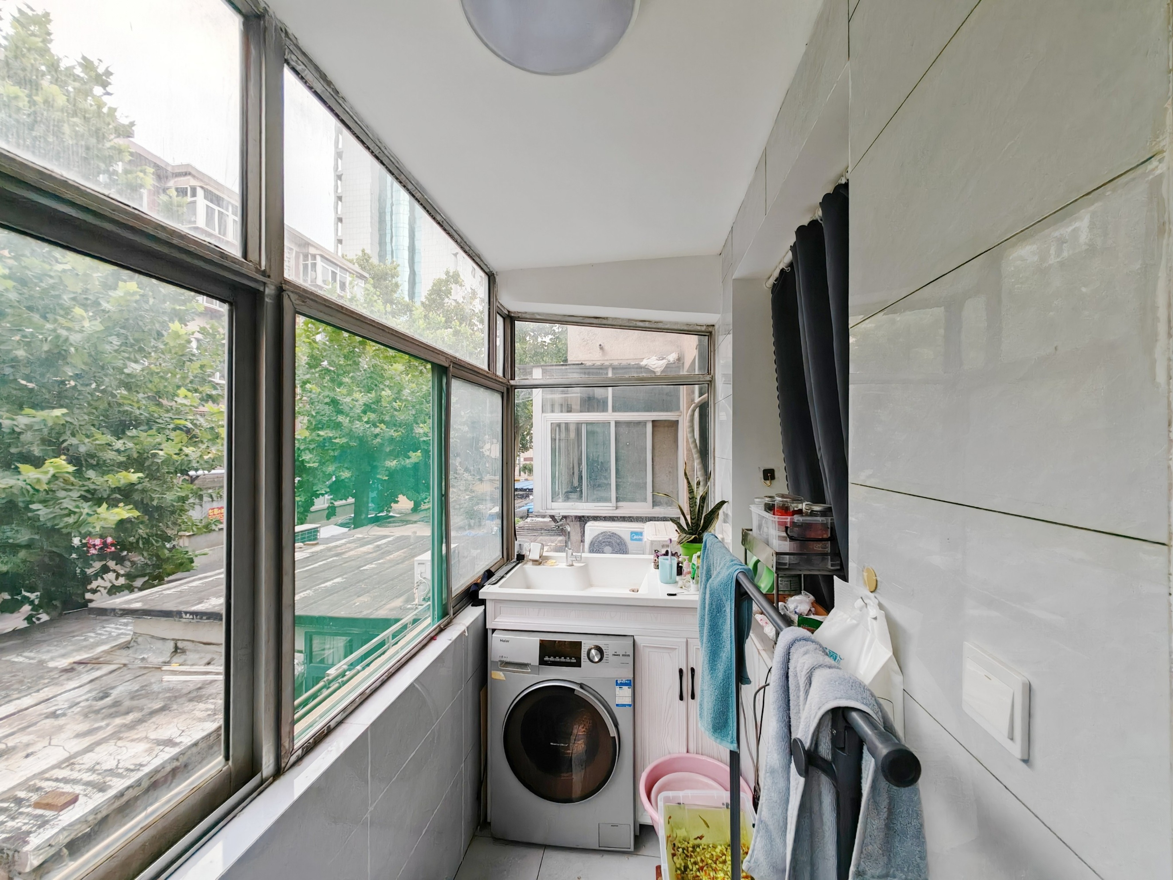 燕子山路32号院