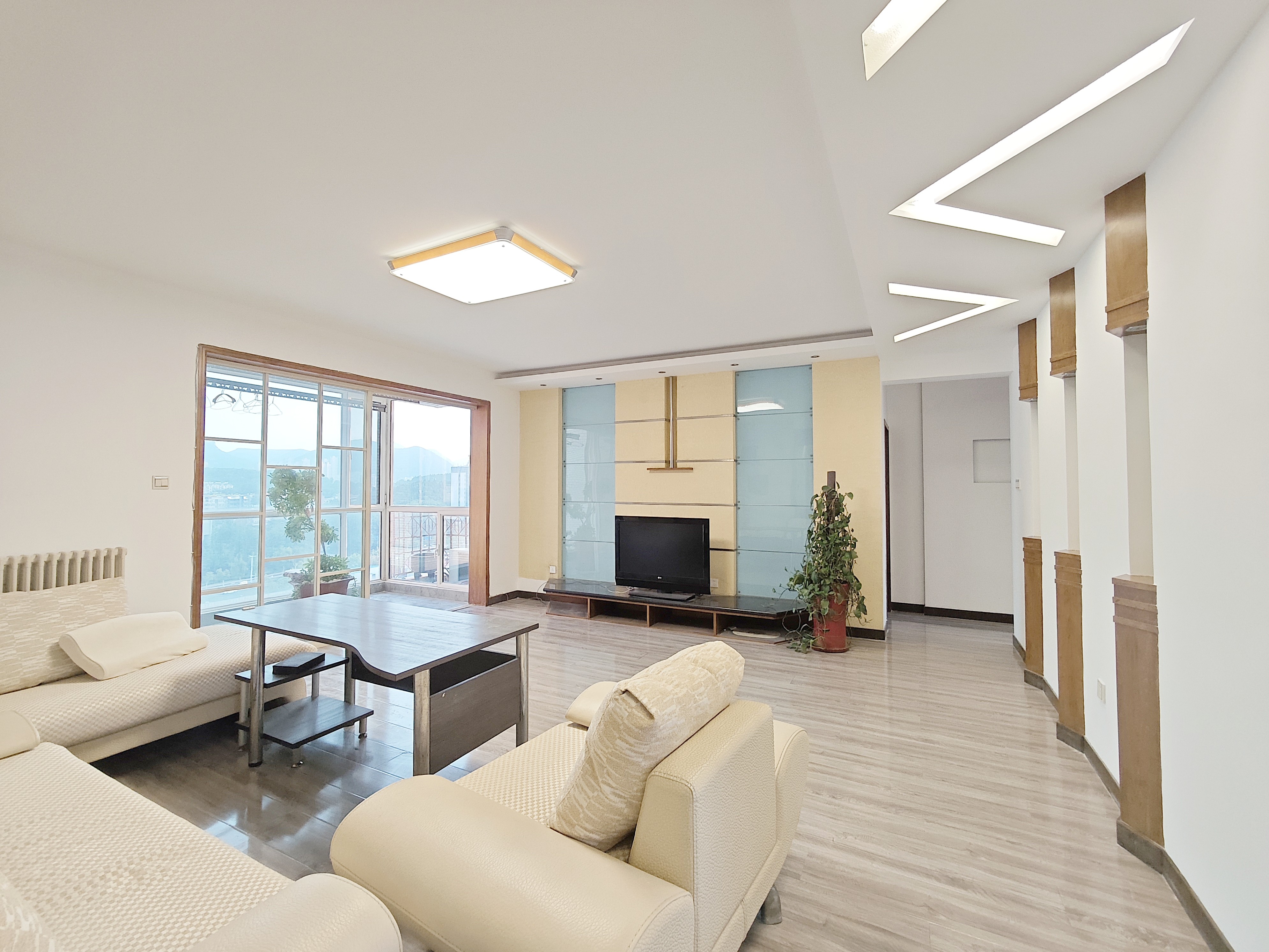  单价仅17XXX 燕山立交桥旁 全明户型 小高层 不沿街 