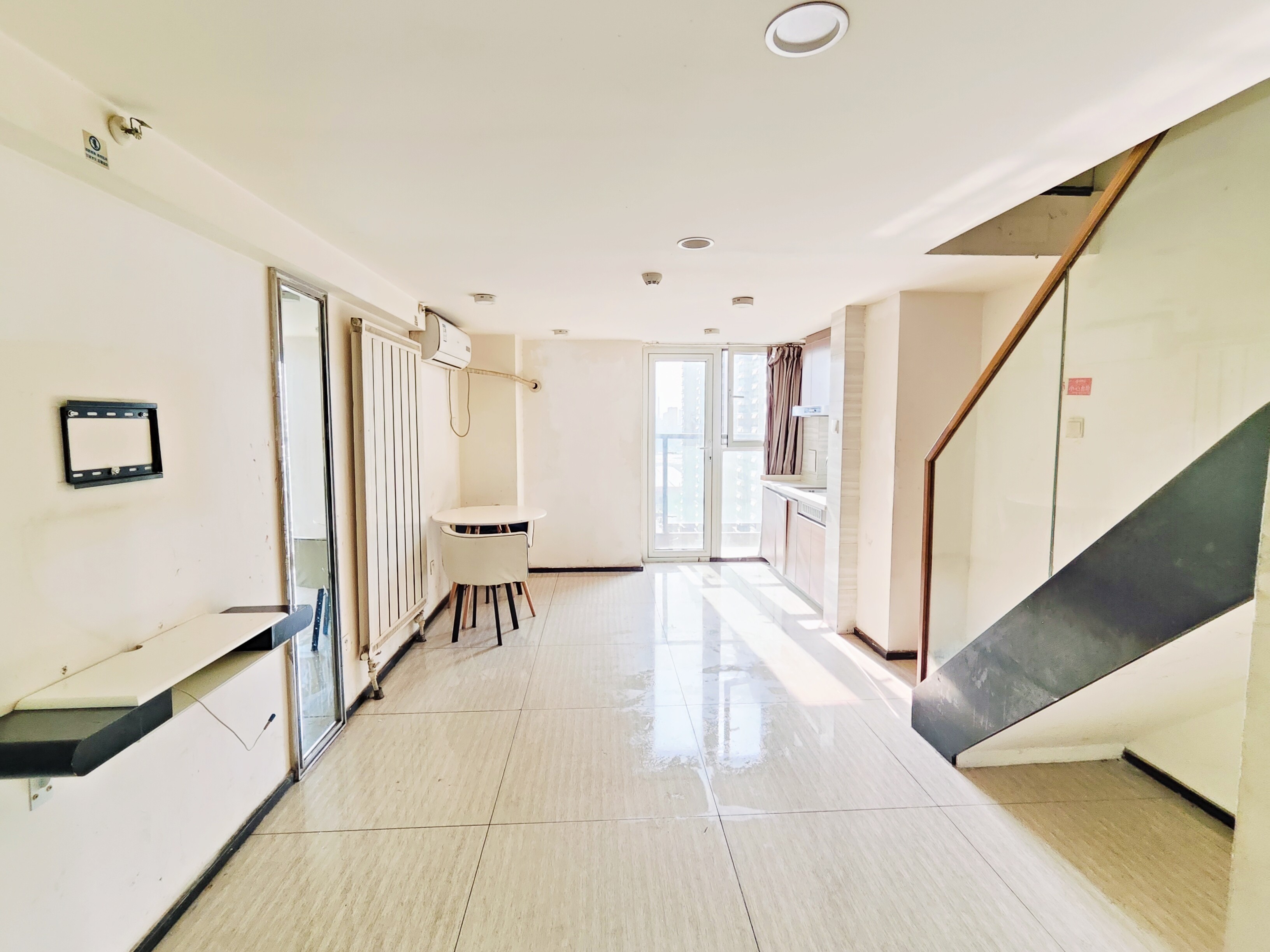  恒大滨河左岸 精装复式 有钥匙 随时看房  有证可贷款