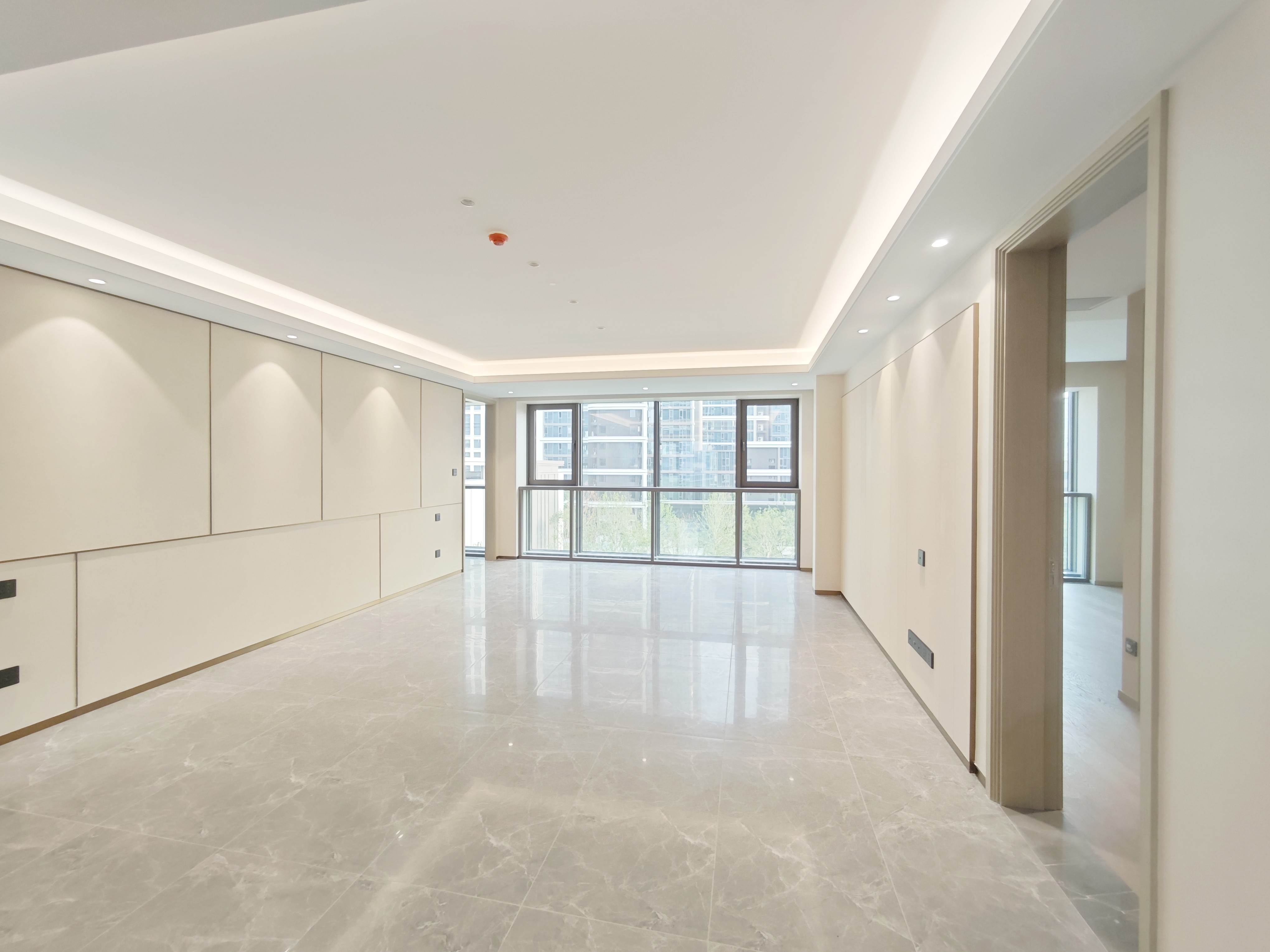  绿城深蓝公馆  南北