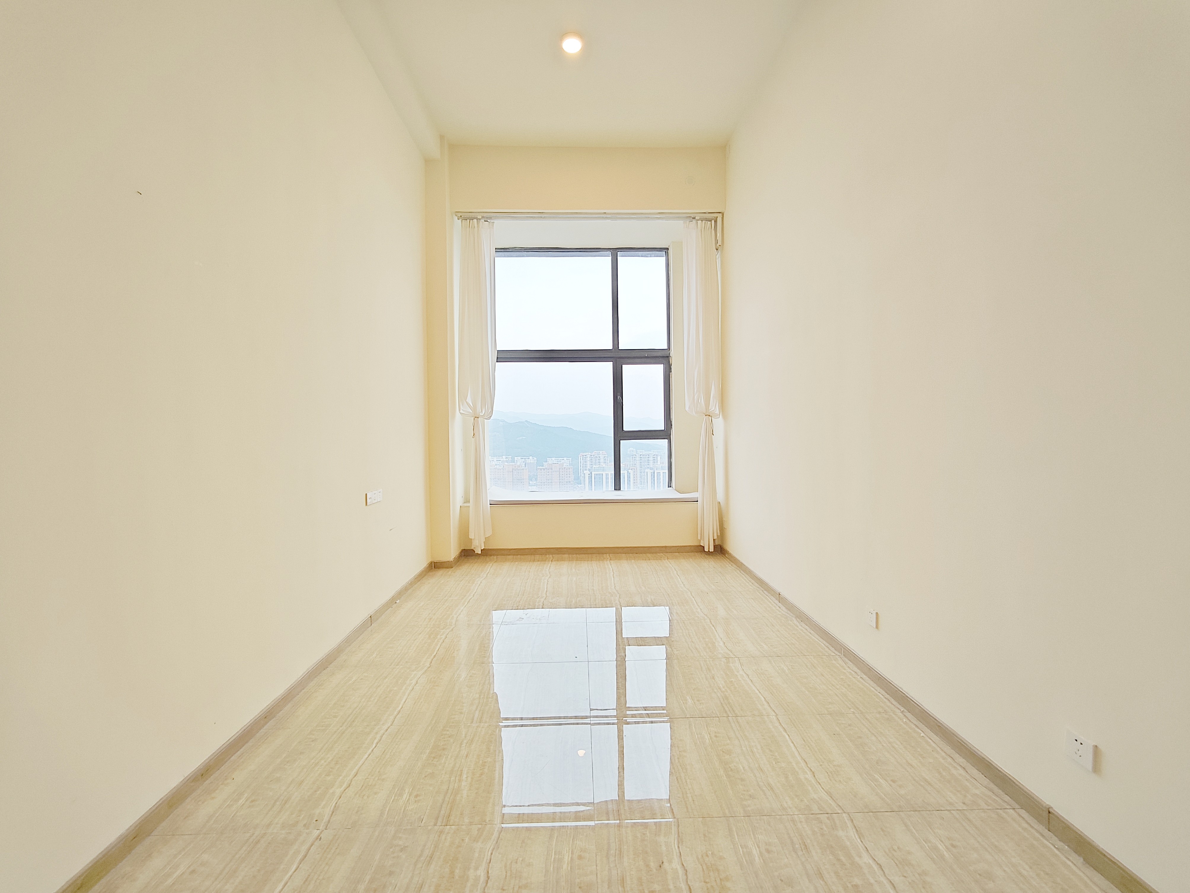  碧桂园凤凰中心 西南