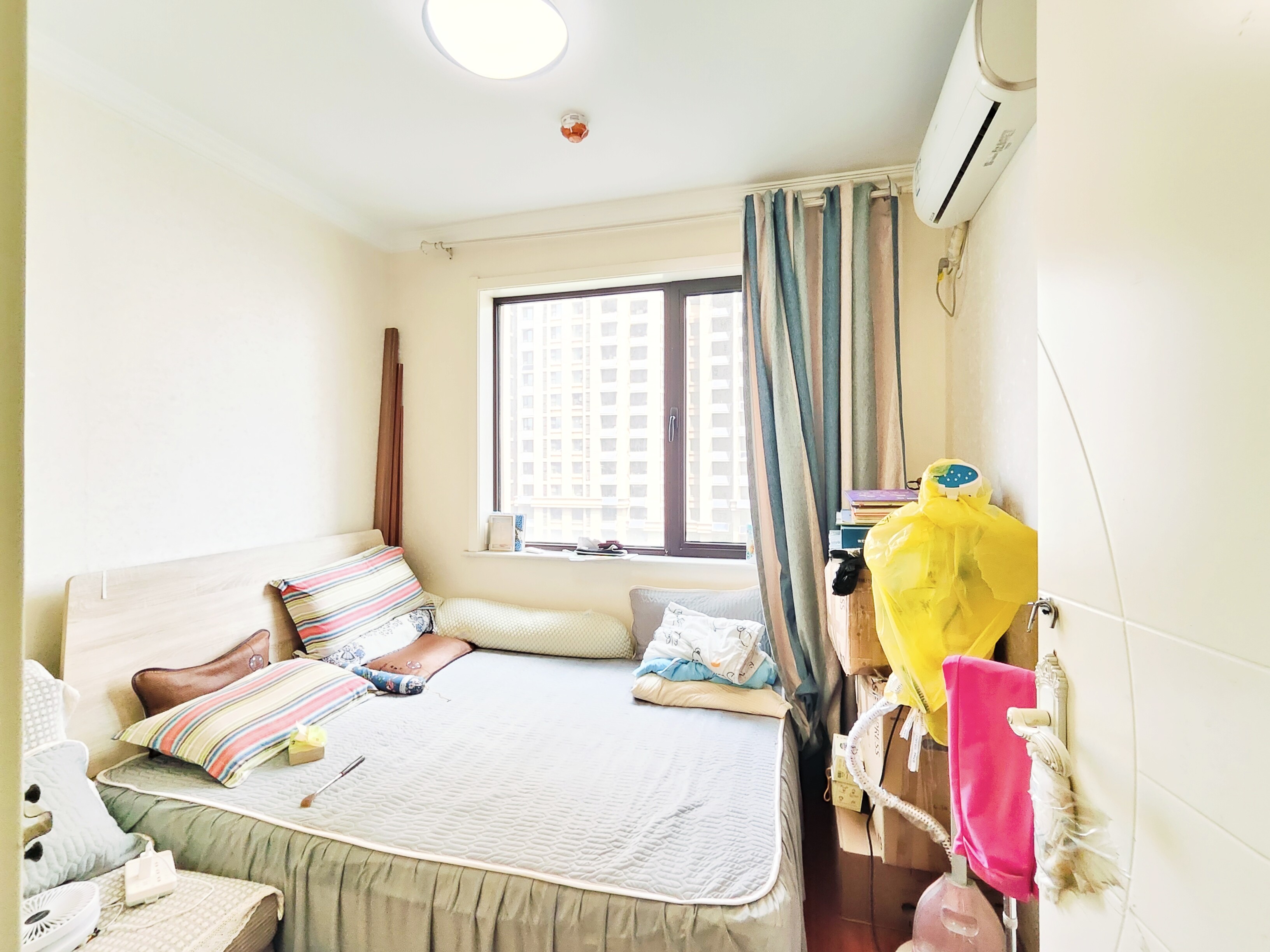 海尔云世界滟澜公馆花园