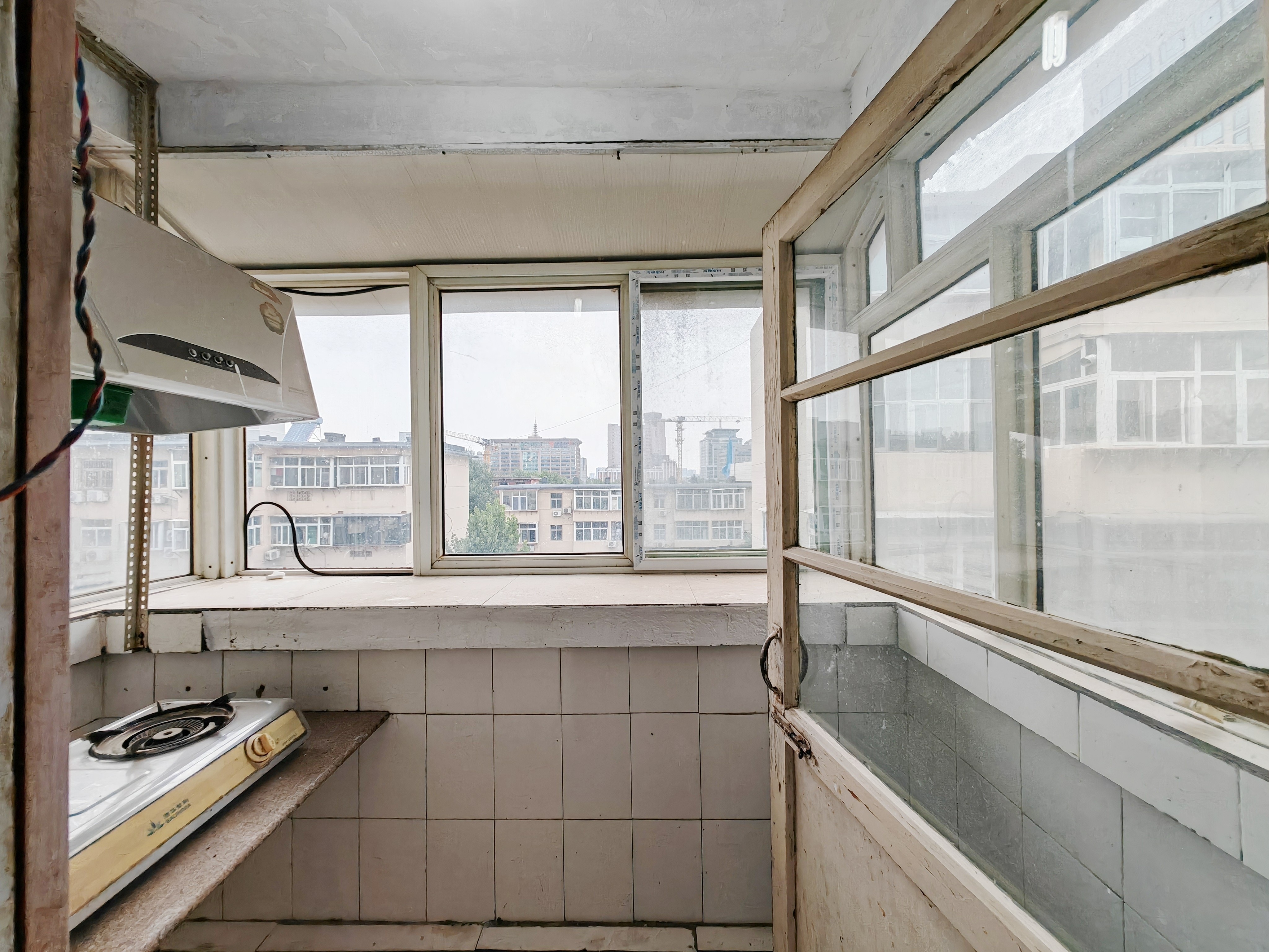 南券门巷小区(趵突泉南路16号)