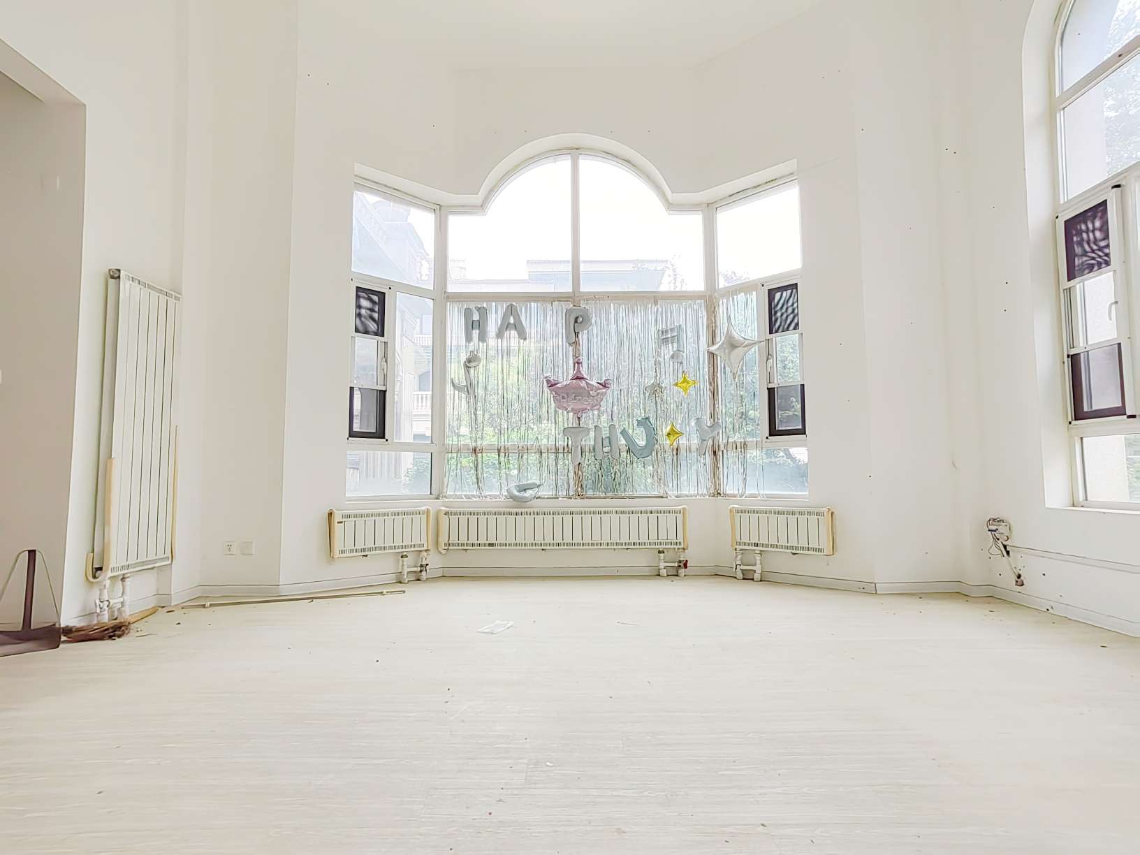  碧桂园凤凰城 南北