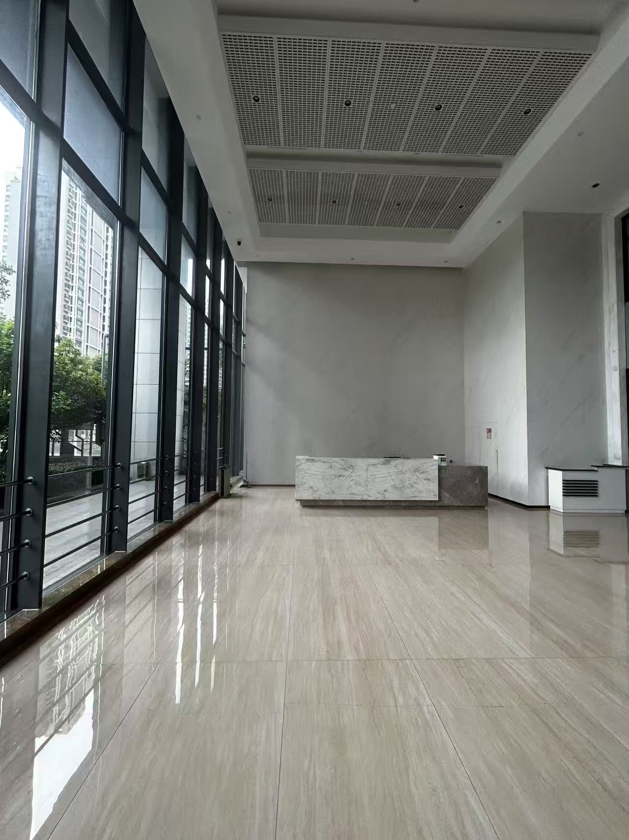  晨鸣金融大厦  南北