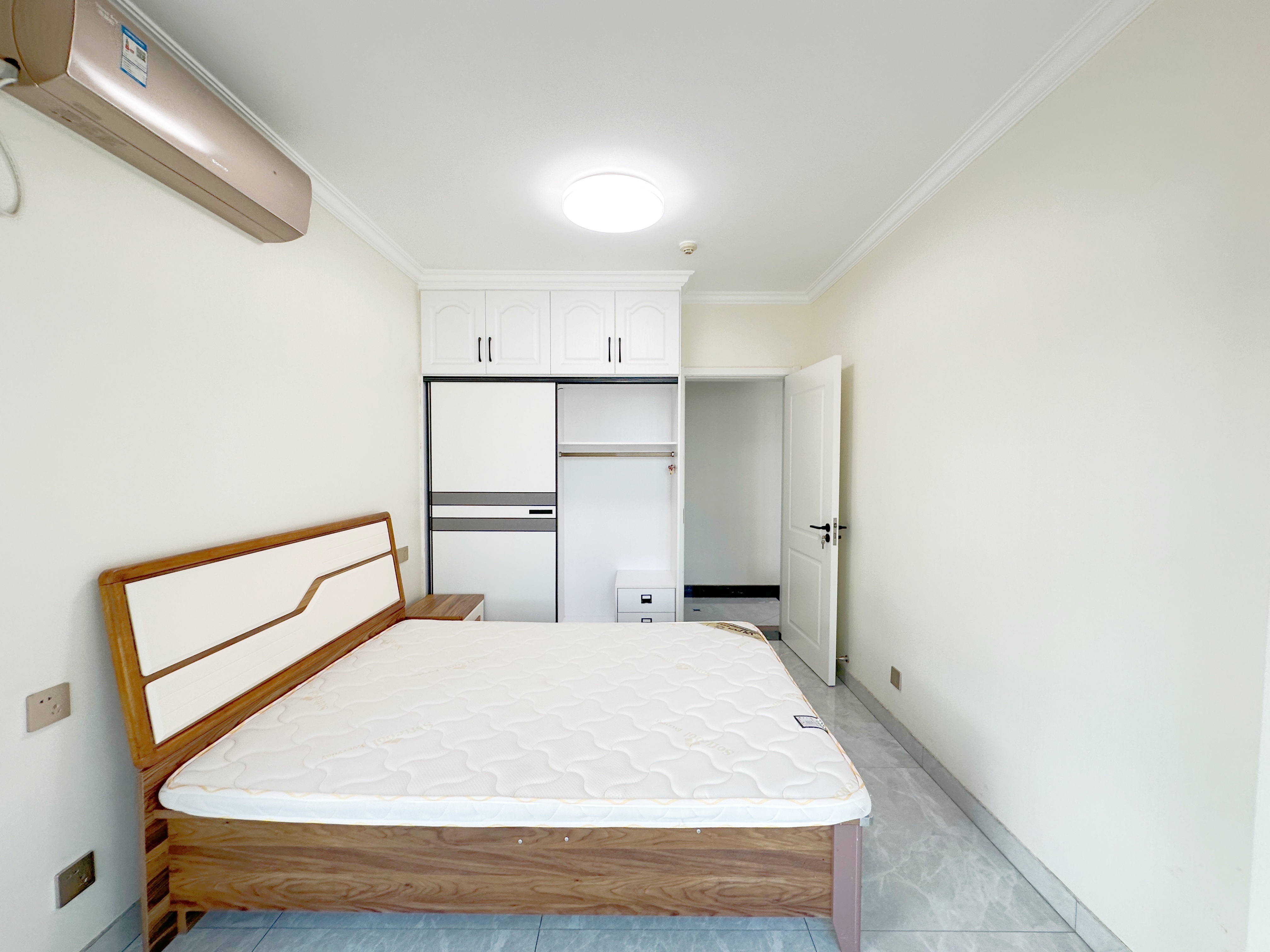 海尔云世界滟澜公馆花园