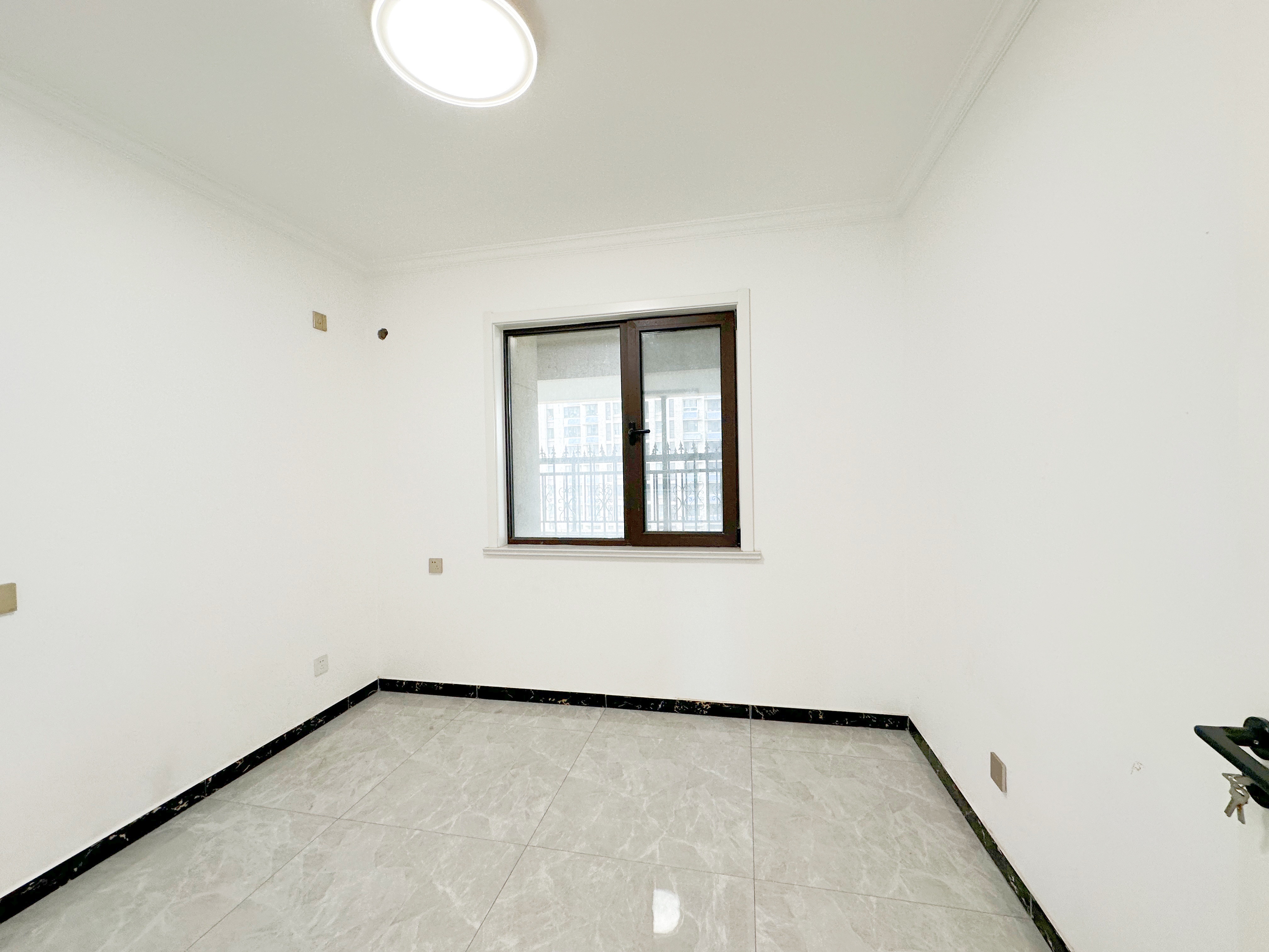 海尔云世界滟澜公馆花园