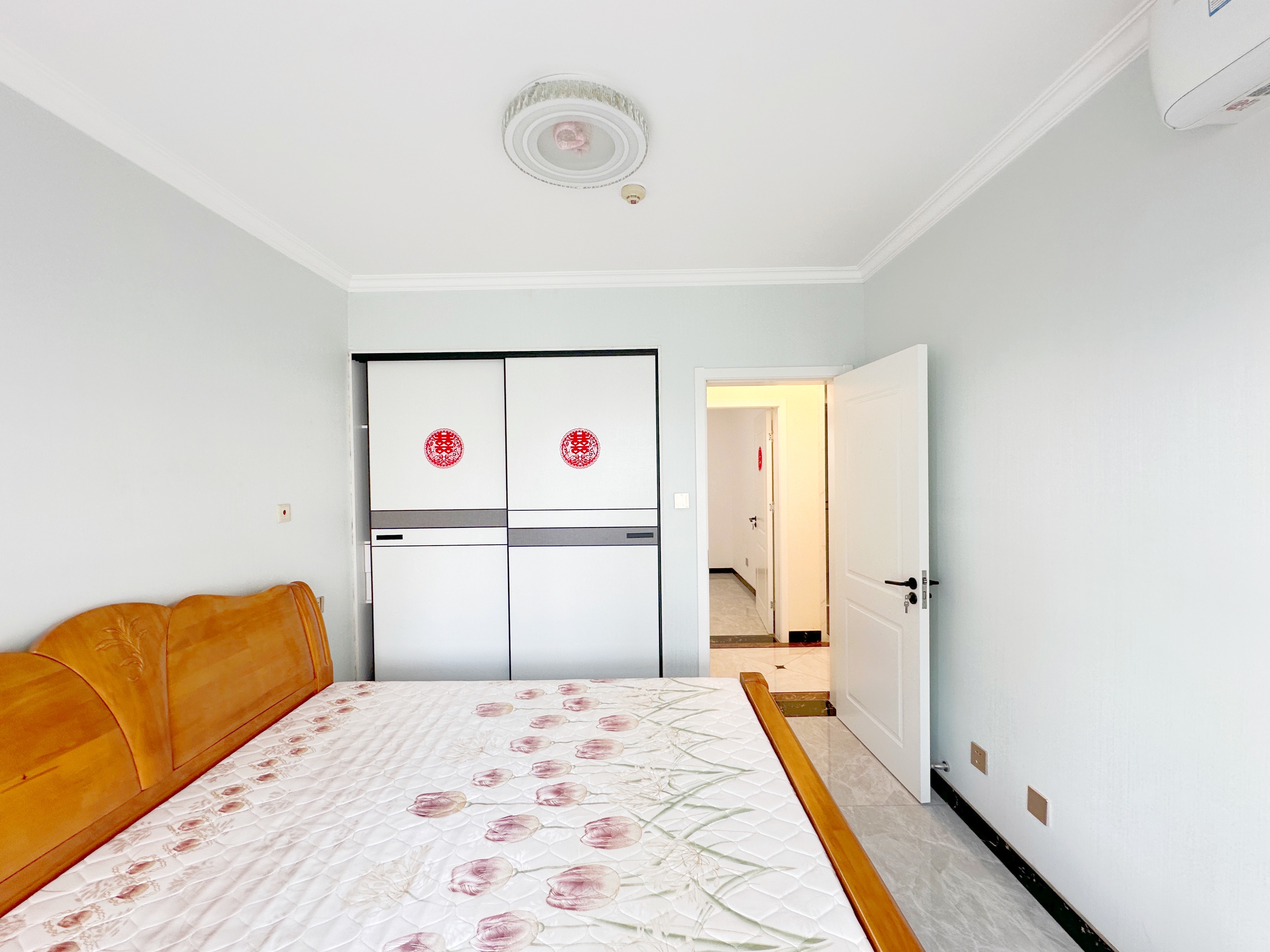 海尔云世界滟澜公馆花园