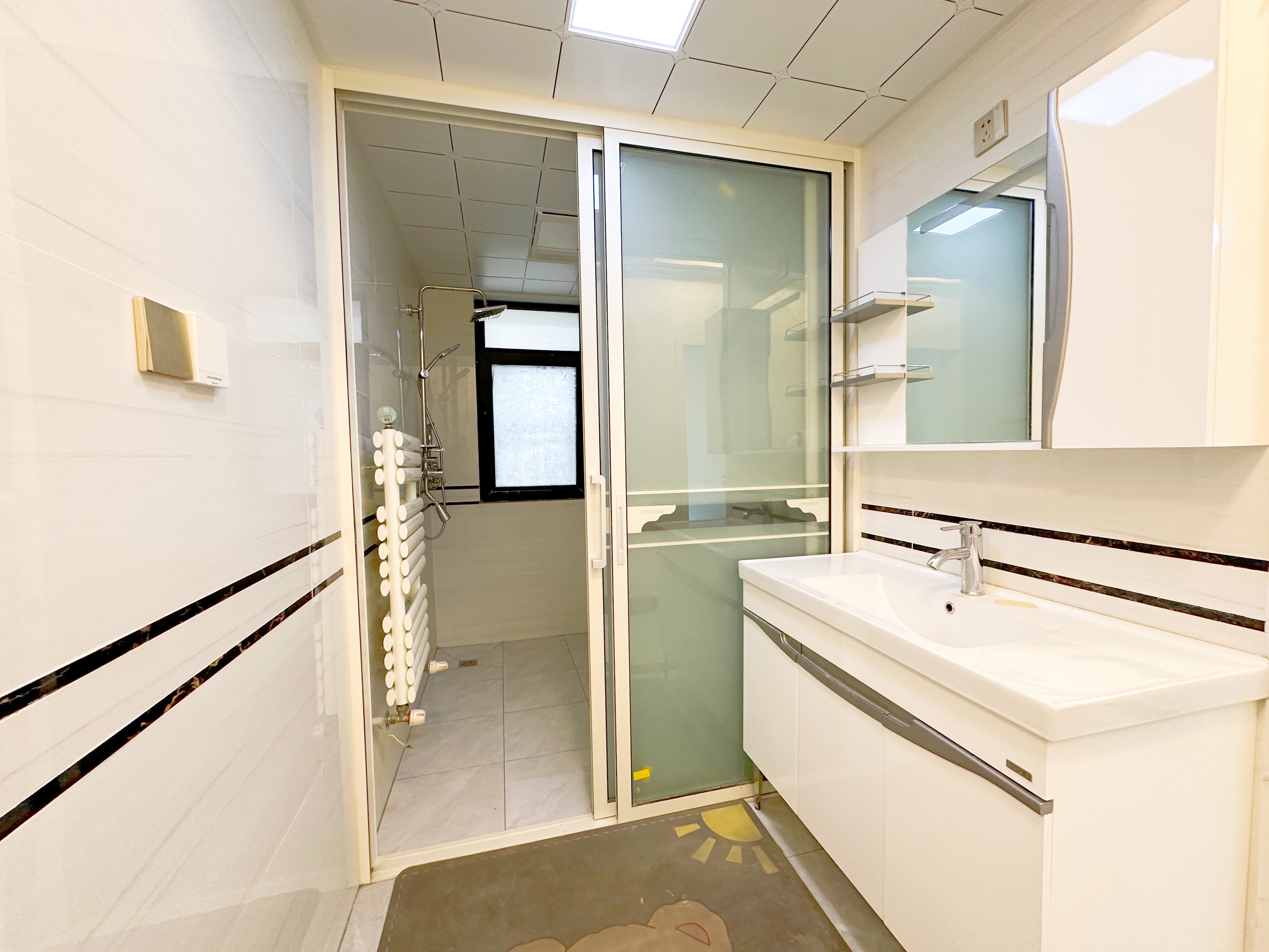 海尔云世界滟澜公馆花园