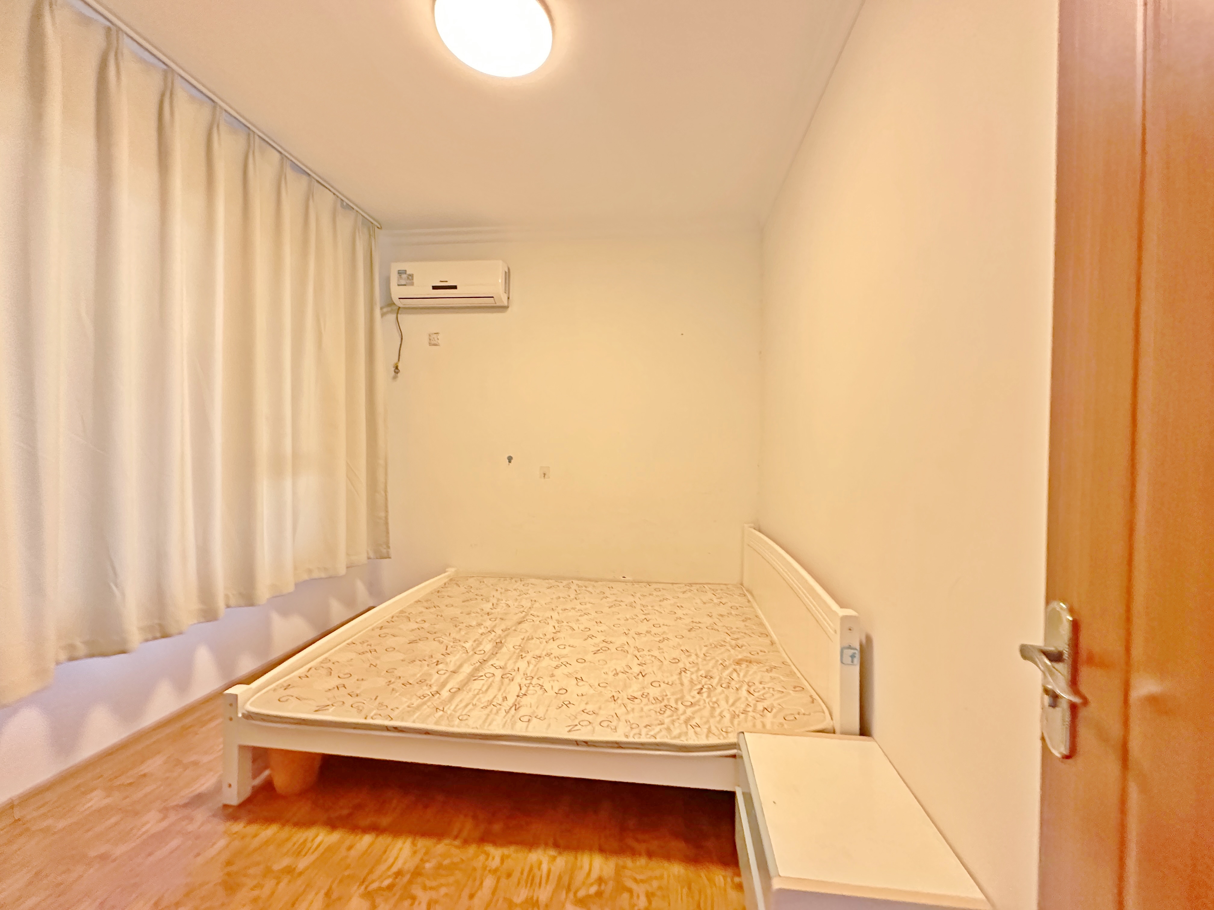 绿地新里卢浮公馆