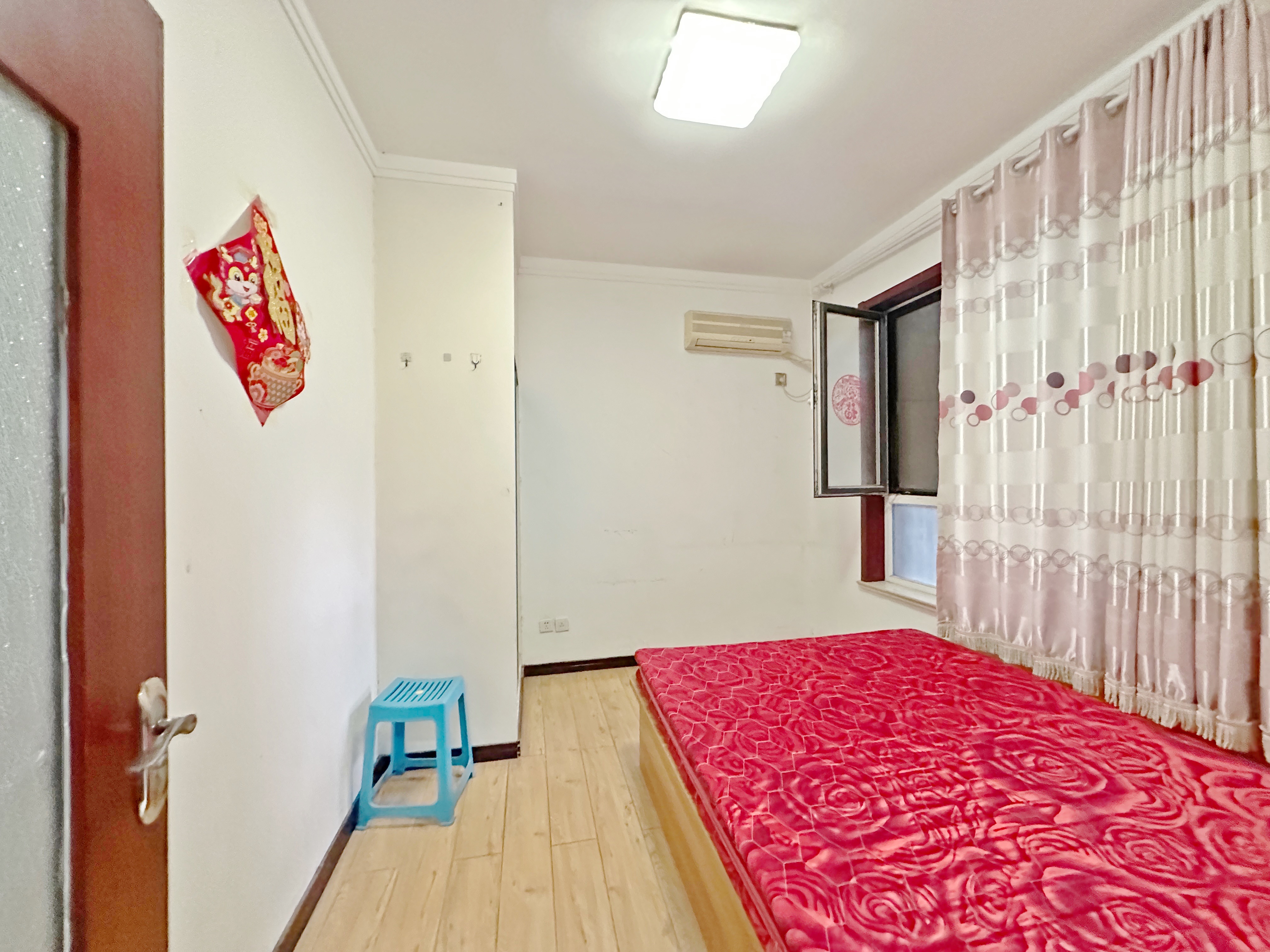 绿地新里卢浮公馆