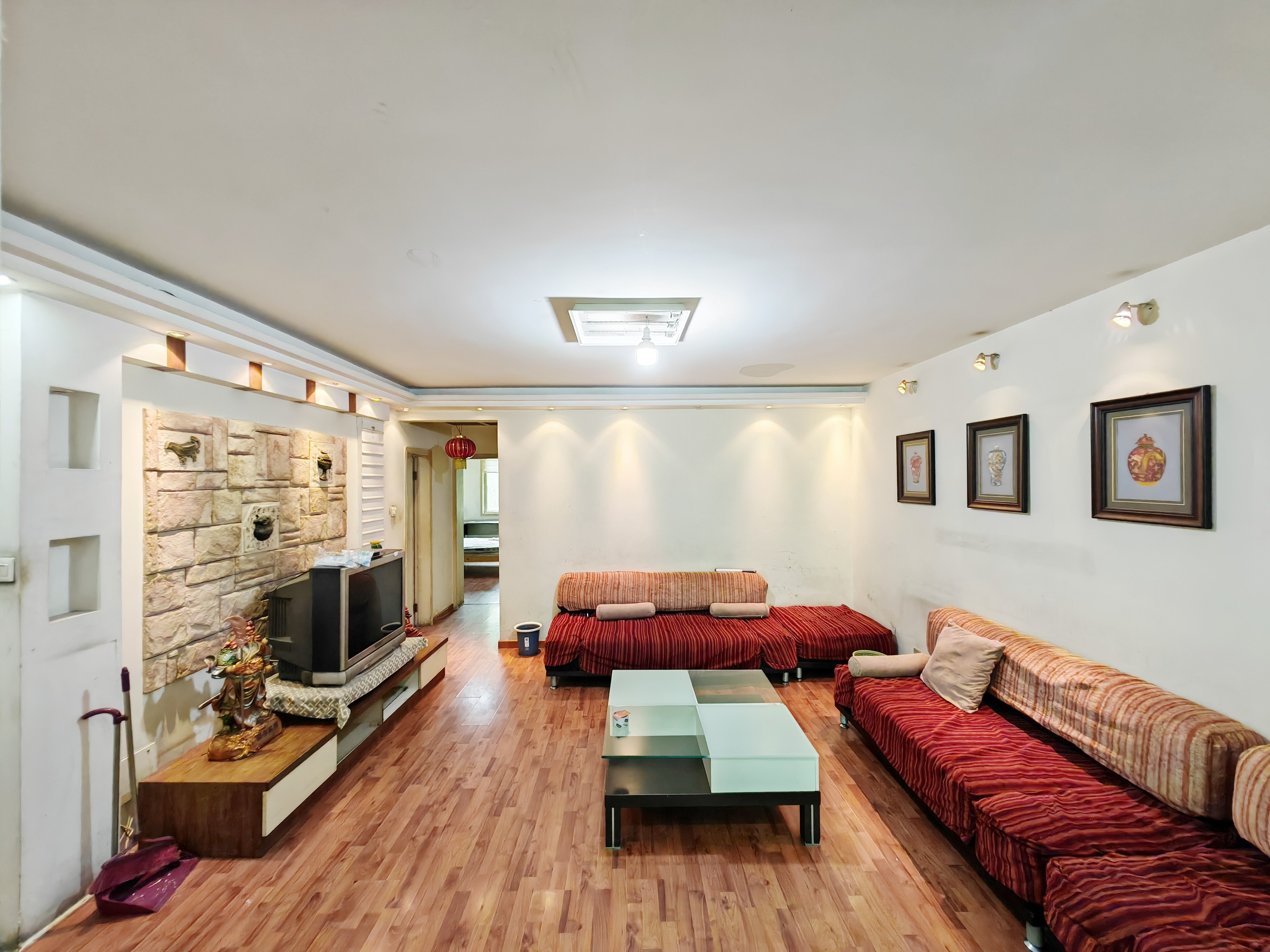  齐鲁世纪园 南北