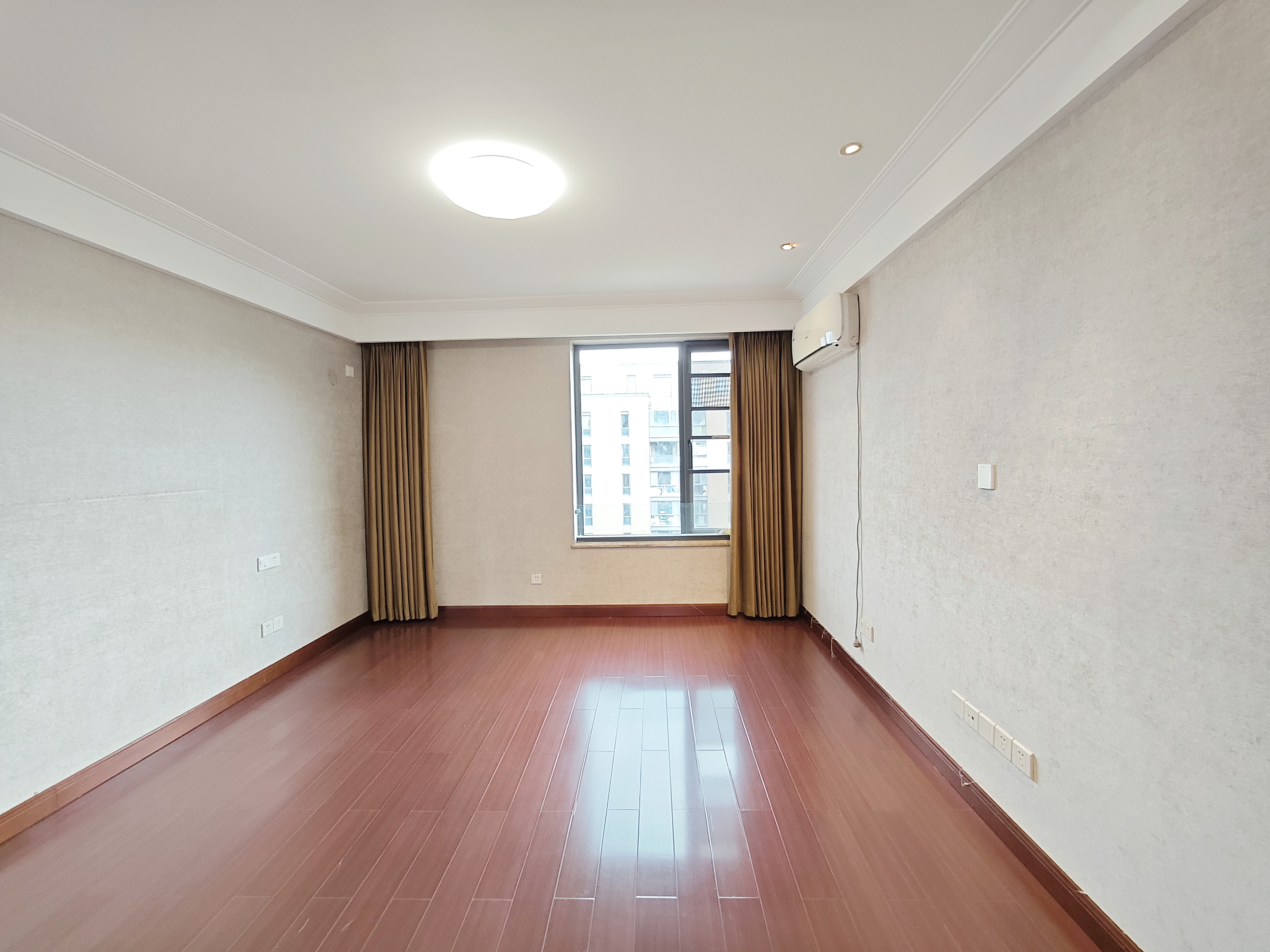 海尔绿城百合园