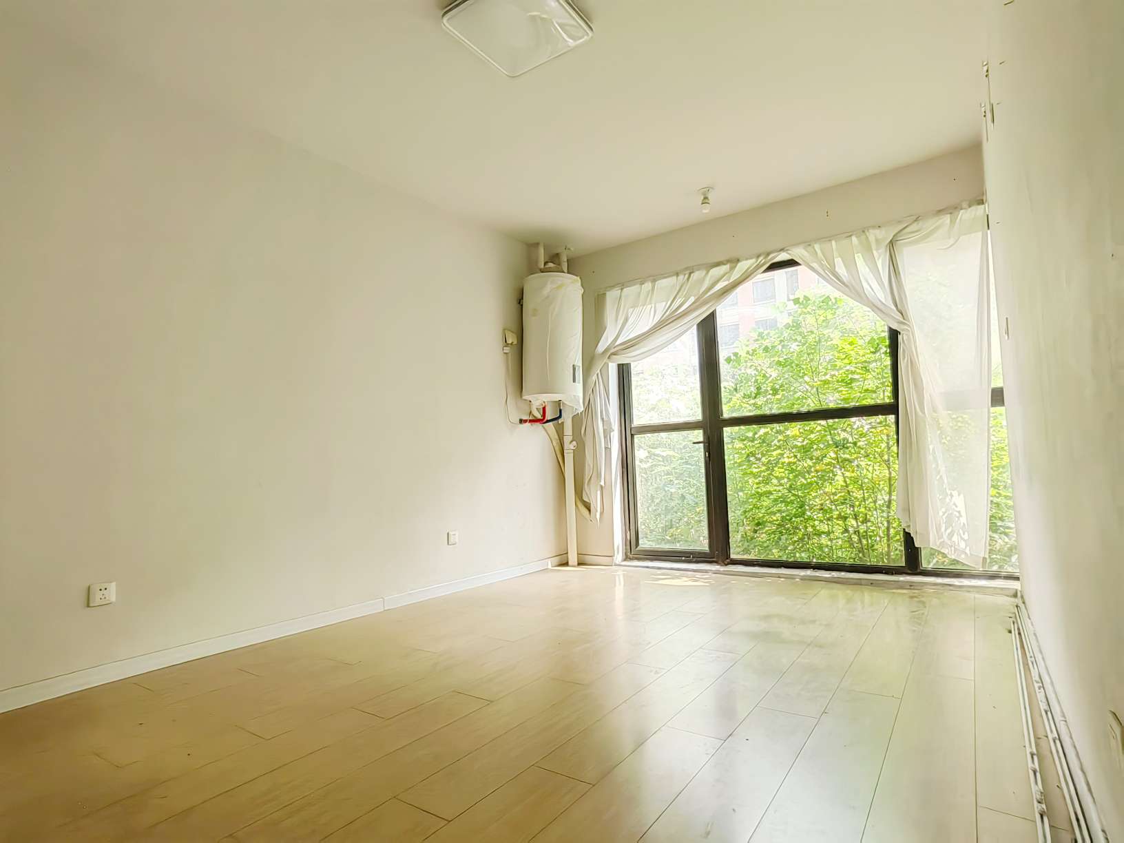 中康绿城百合花园