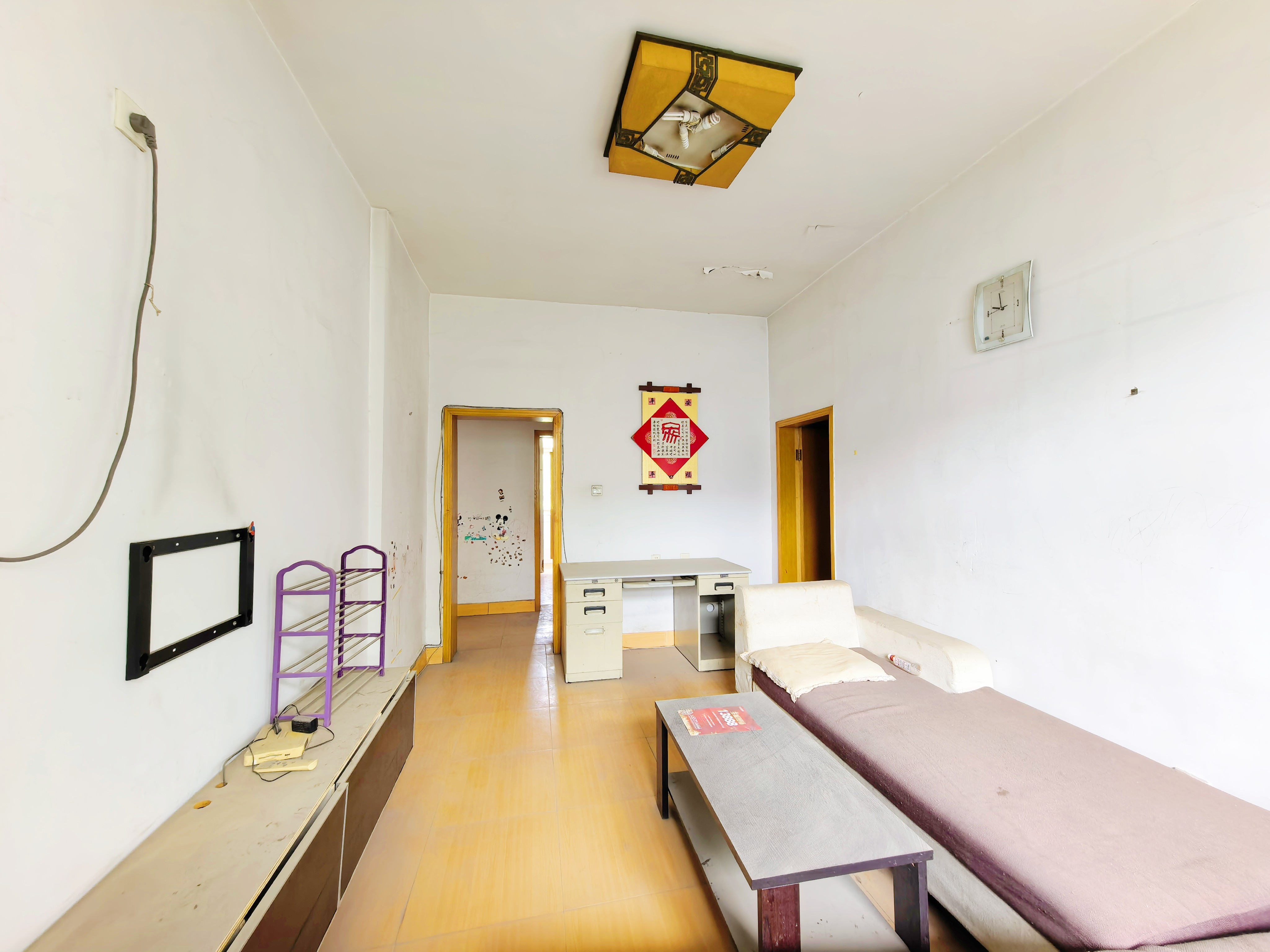  济微 单价7000 诚心卖，绿园小区 济微刚需小三居