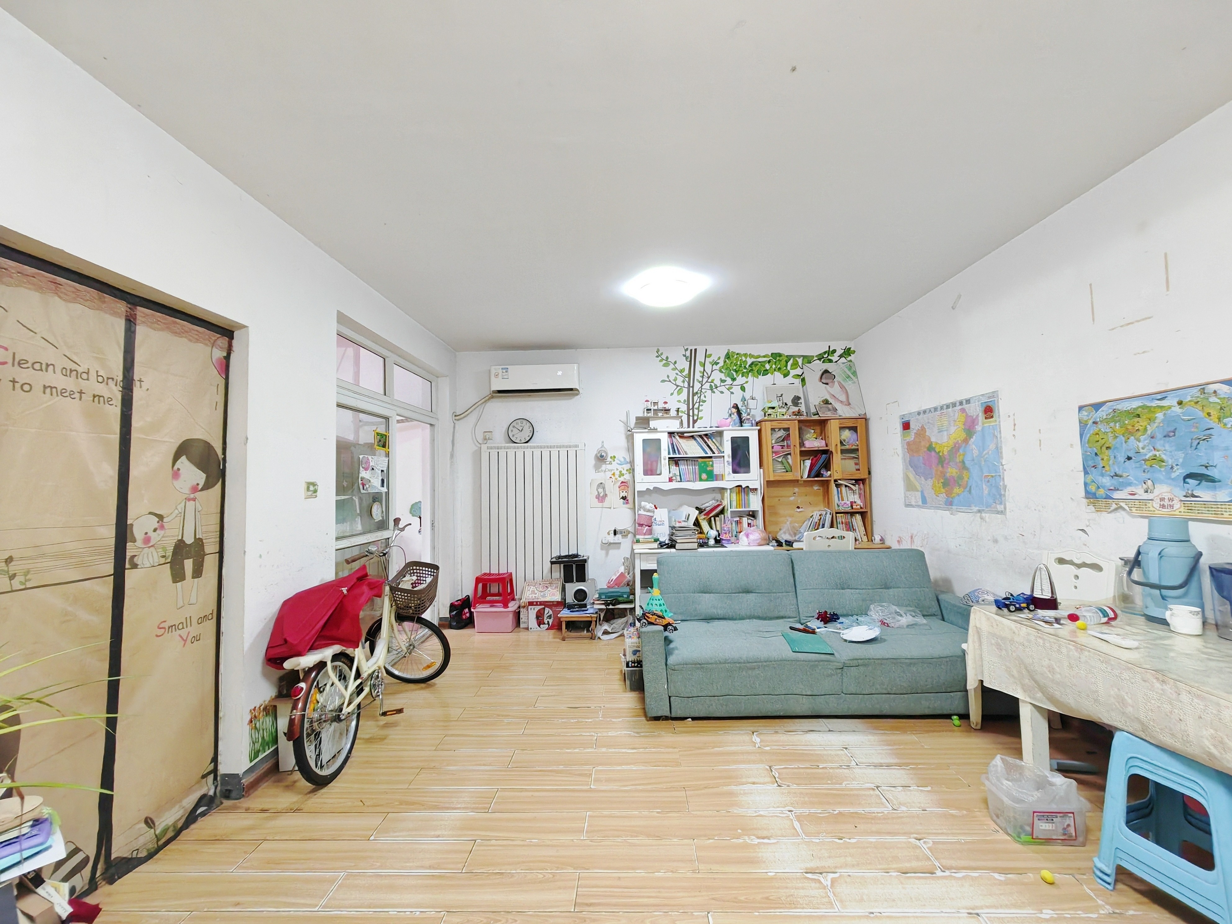  带三十平南向小院 总高11层 采光不影响 诚心出售可谈