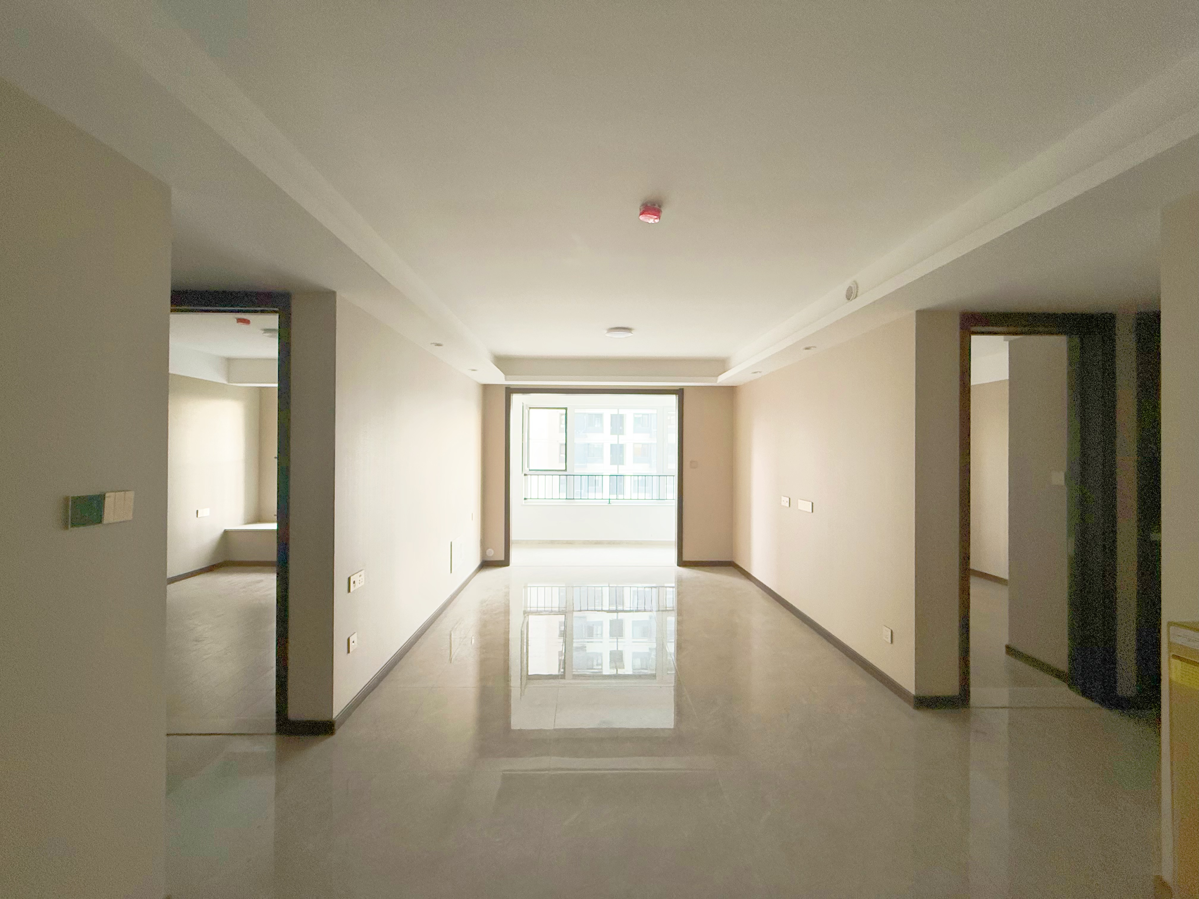  万科繁荣里 南北