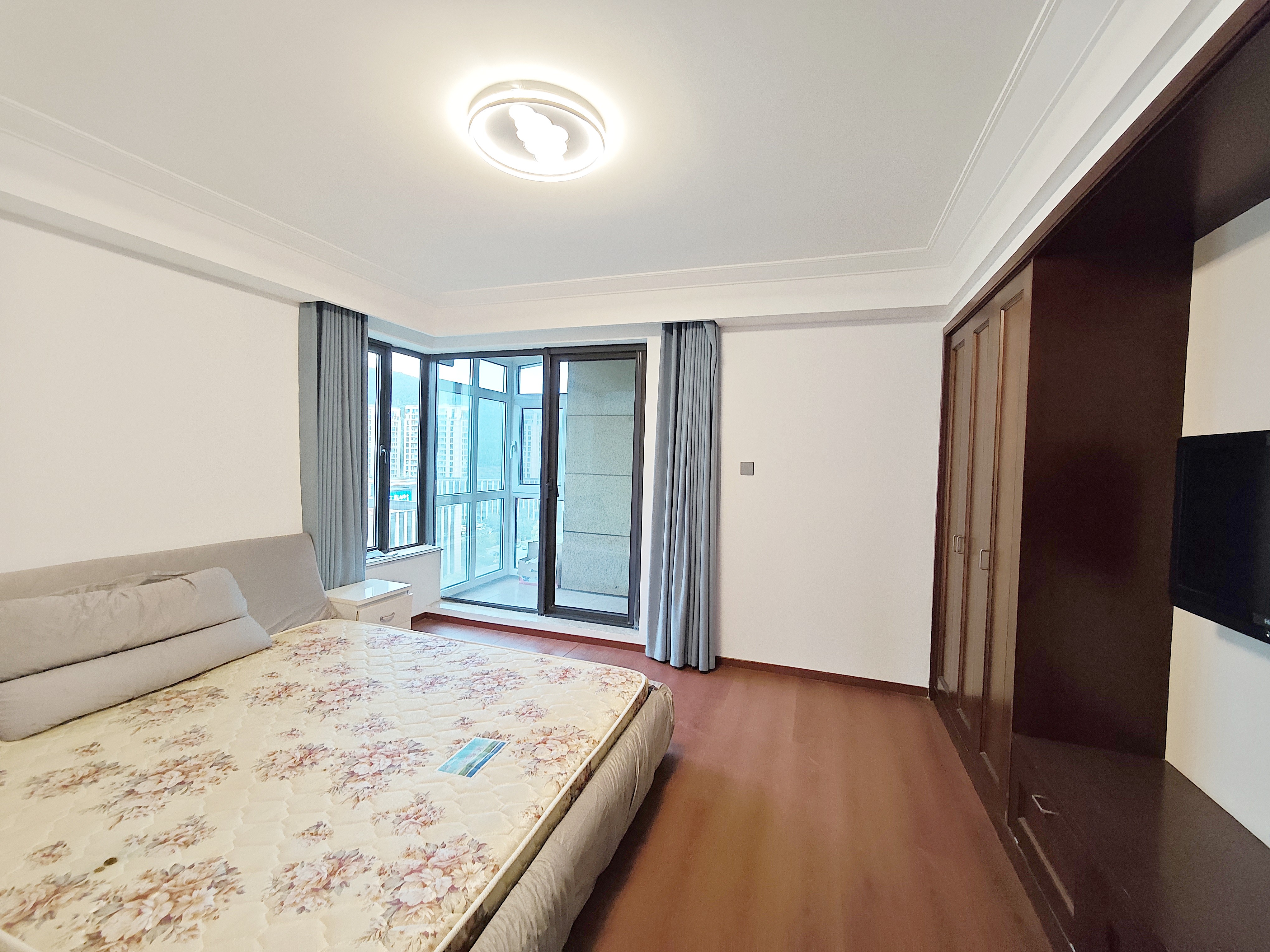 海尔绿城百合园