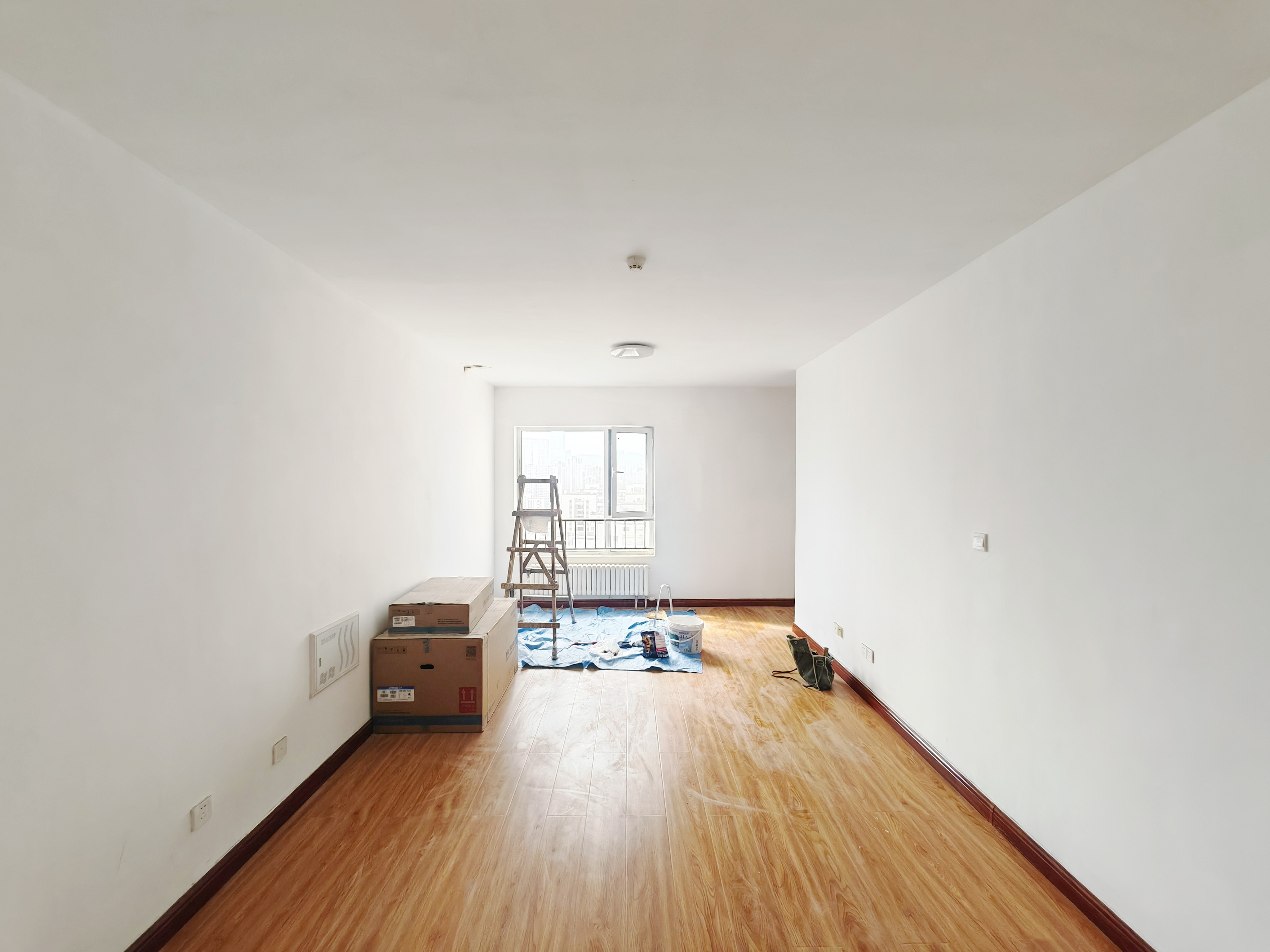  城投伴山居 南北