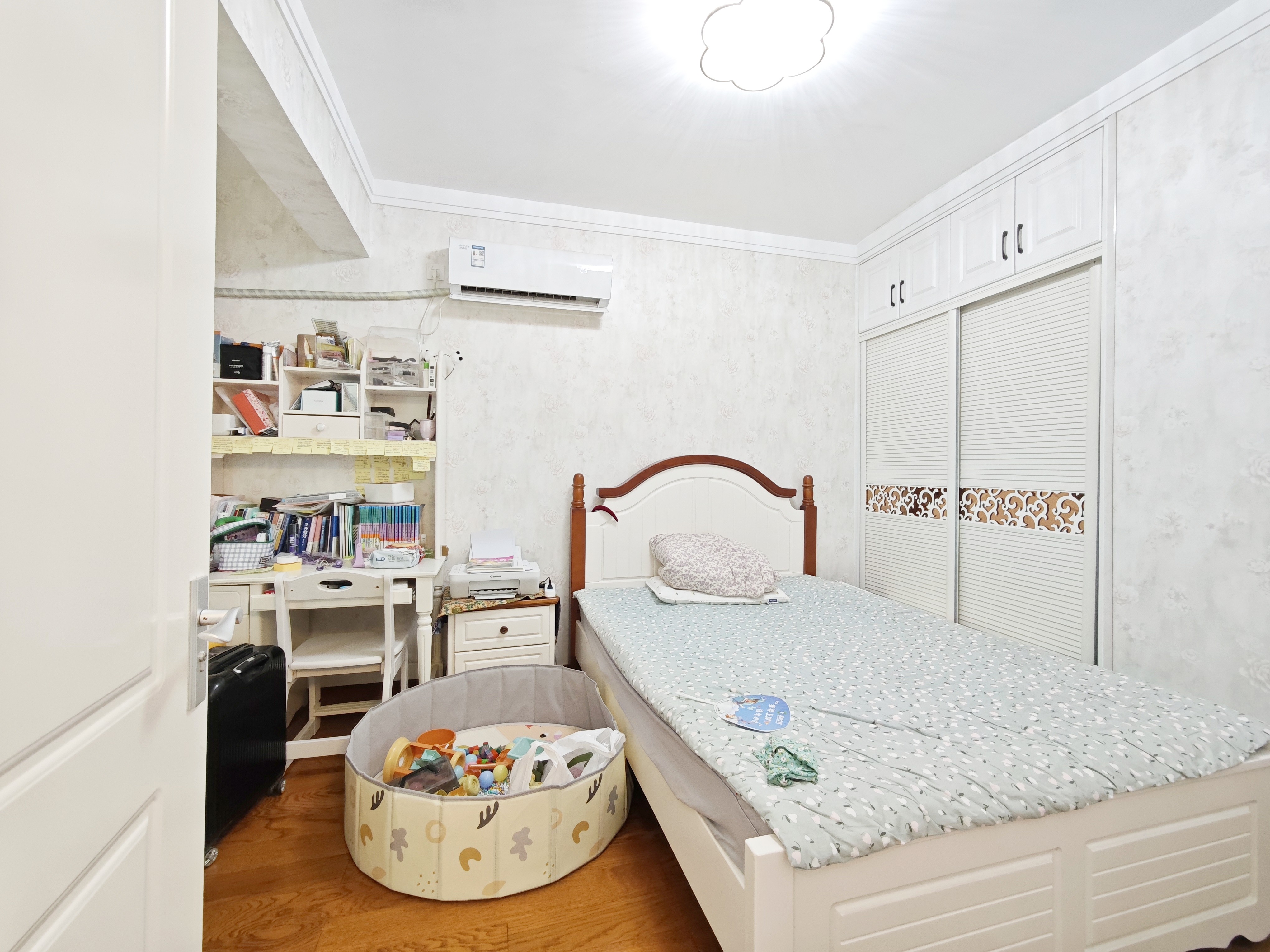 绿地新里香榭丽公馆