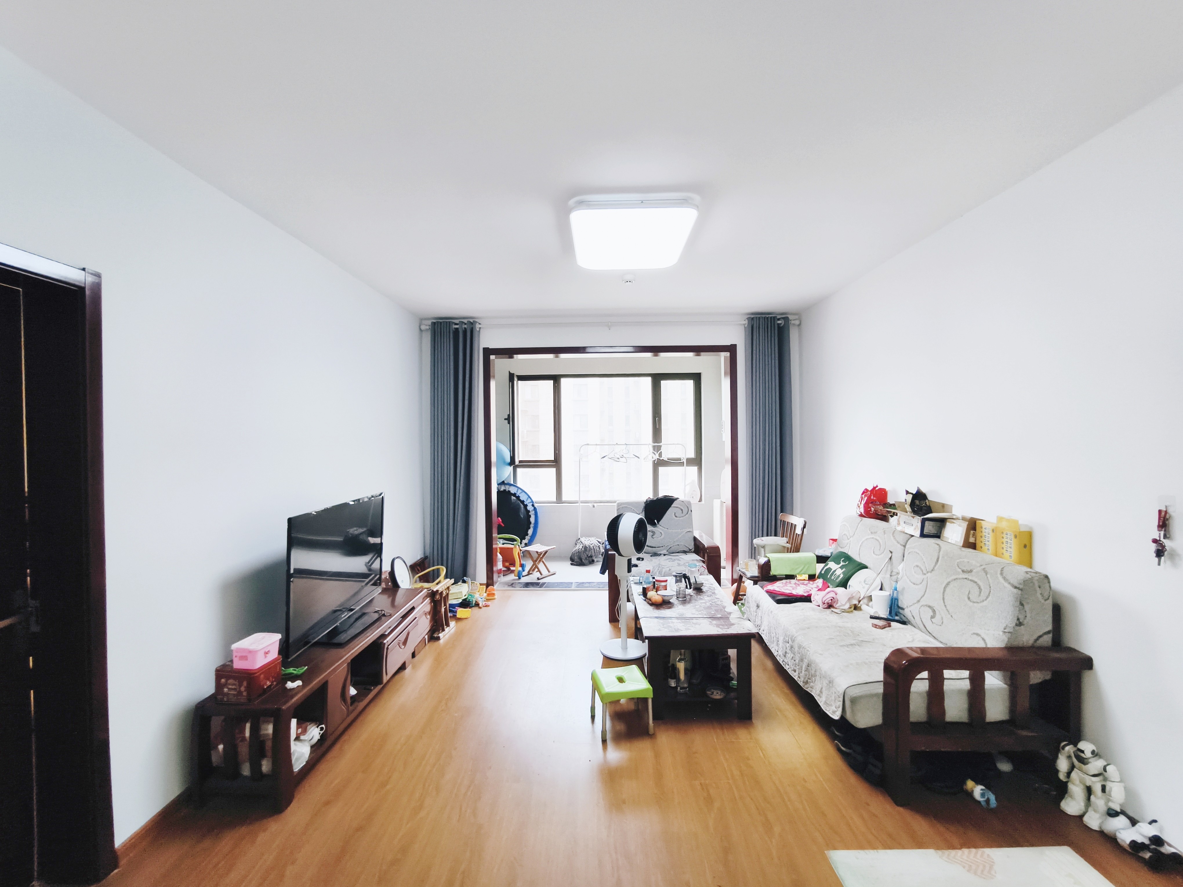  中新锦绣天地中苑四区 南北