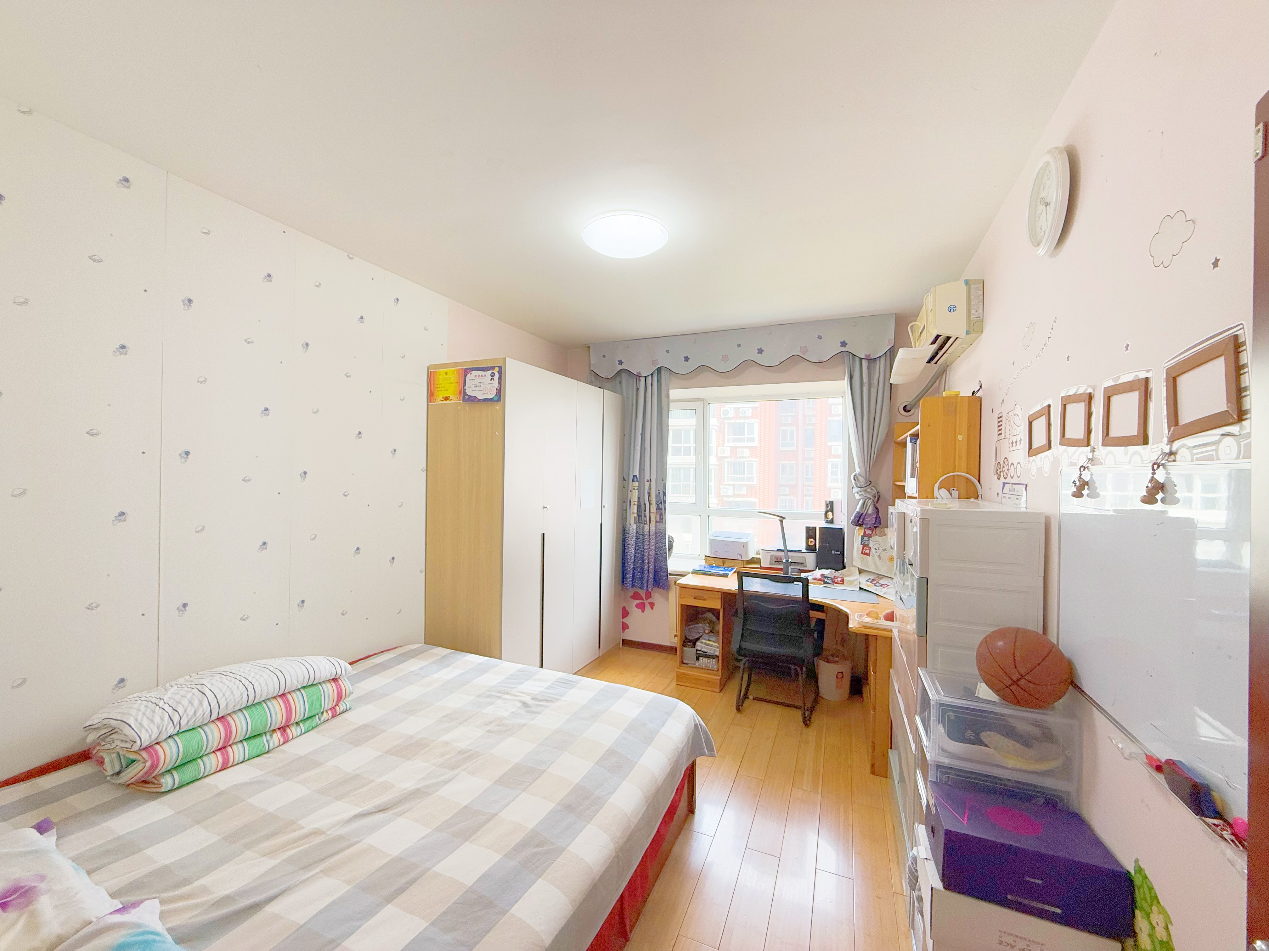 卧龙花园龙泰苑