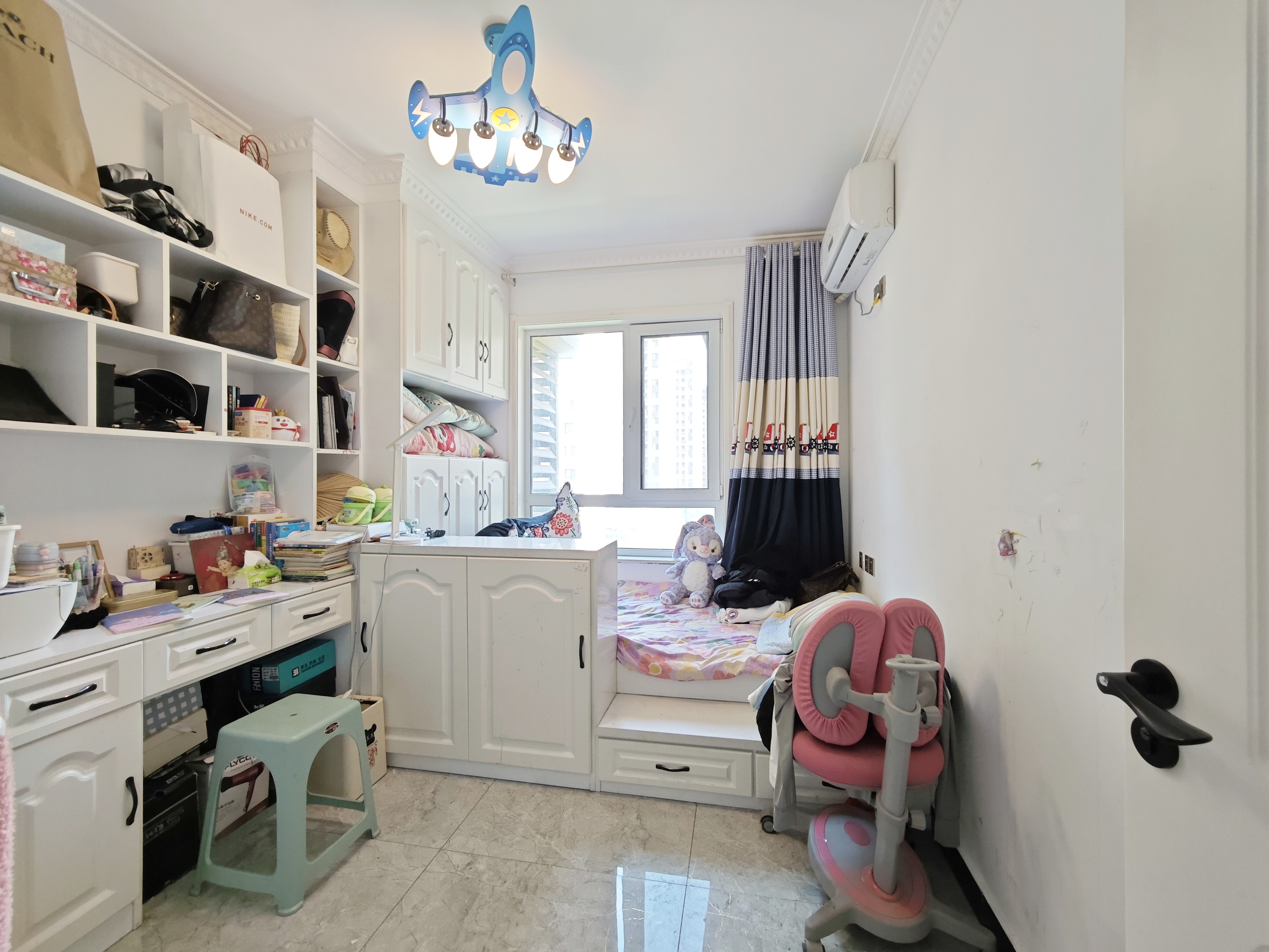 绿地新里香榭丽公馆