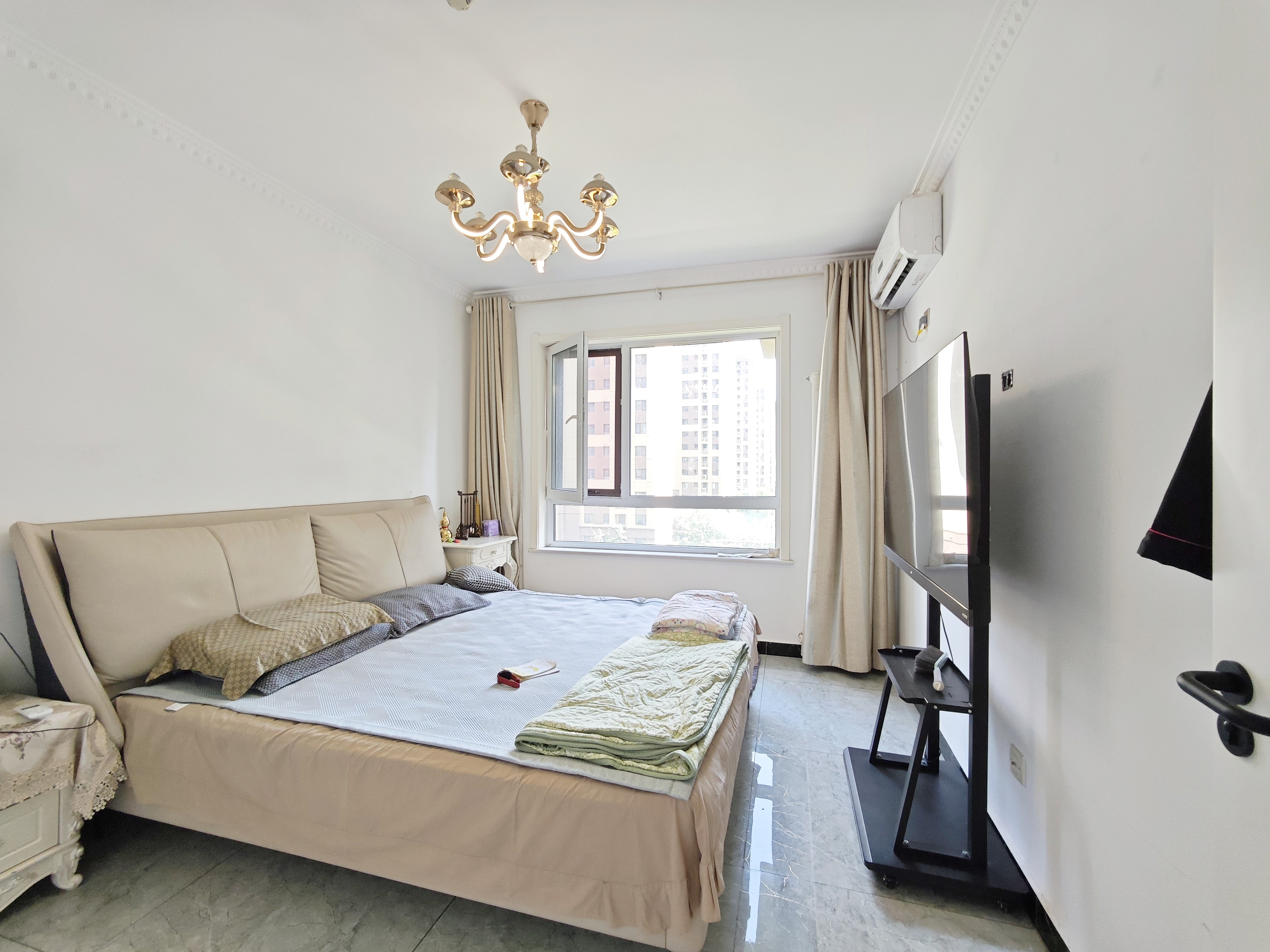 绿地新里香榭丽公馆