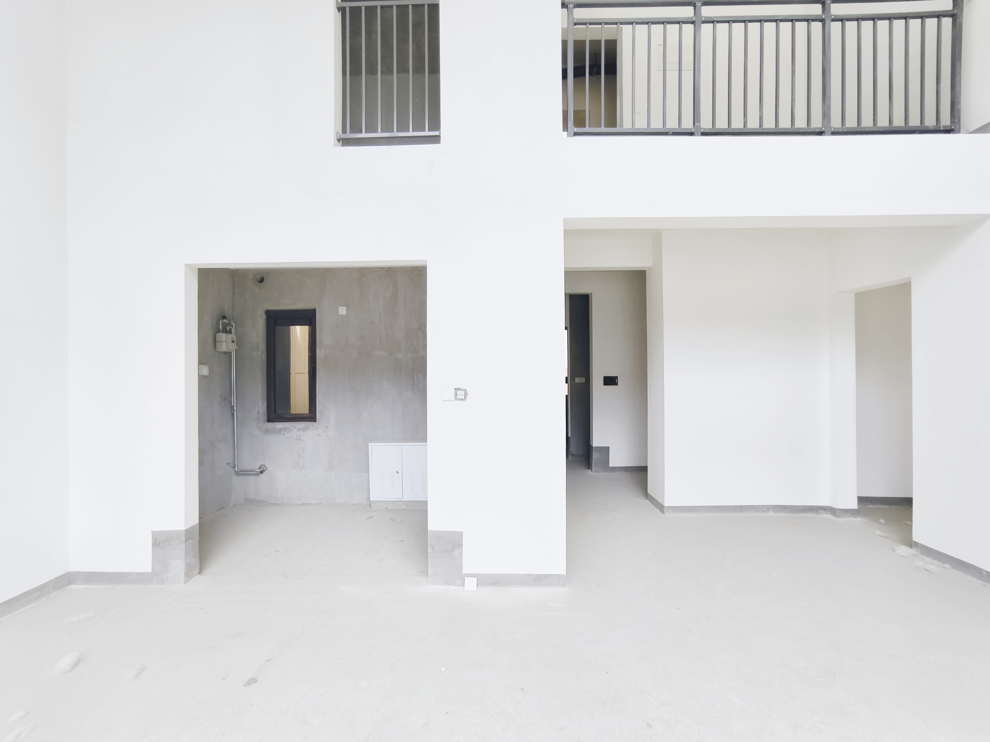  万科翡翠山语 南北